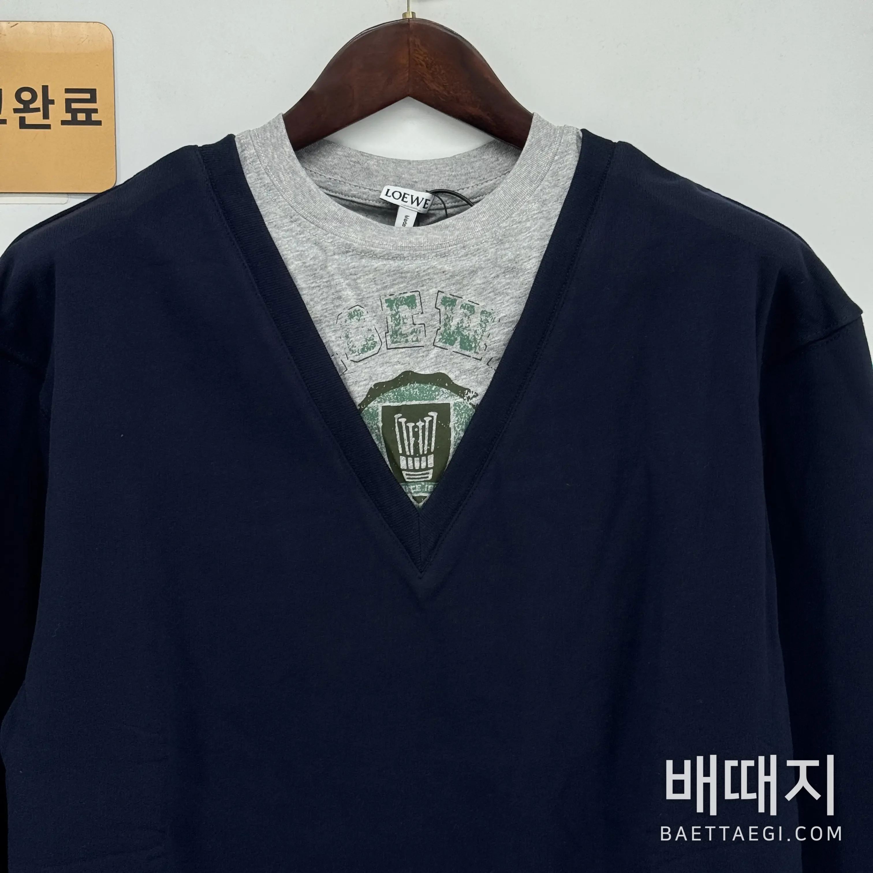 로에베 V넥 프린트 자수 니트 스웨트셔츠 검수사진 2
