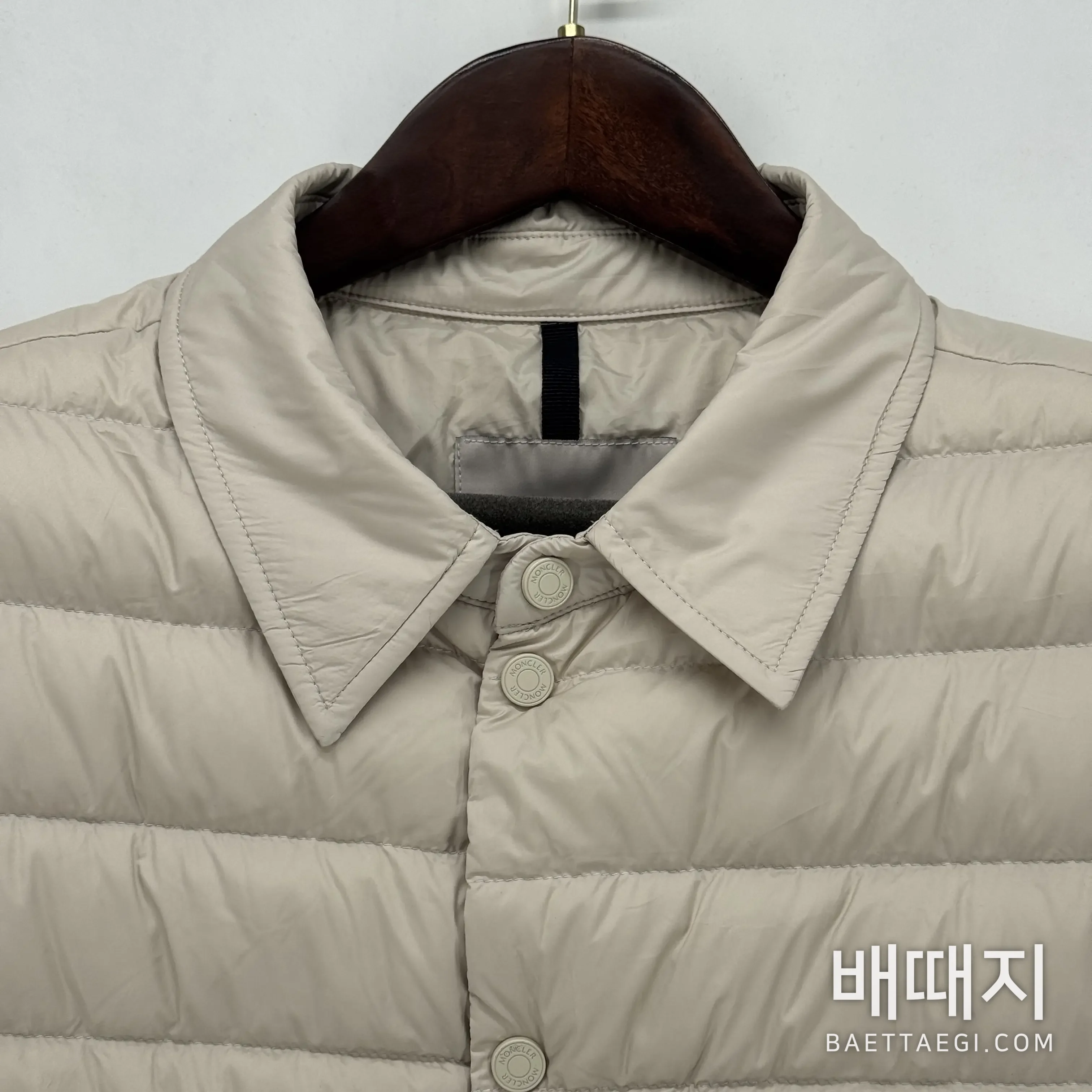 몽클레르 부르동 다운 셔츠 자켓 검수사진 2