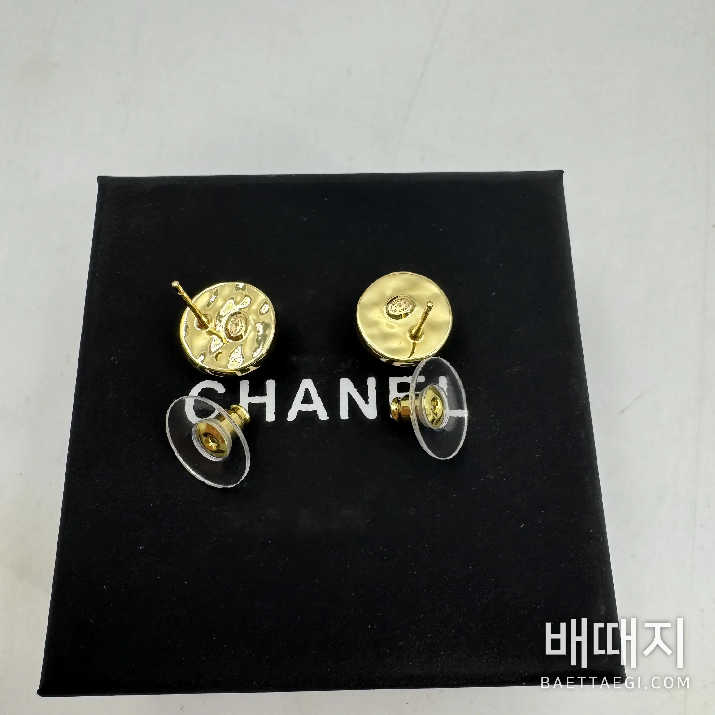 샤넬 더블 C 진주 스터드 귀걸이 178492 검수사진 6