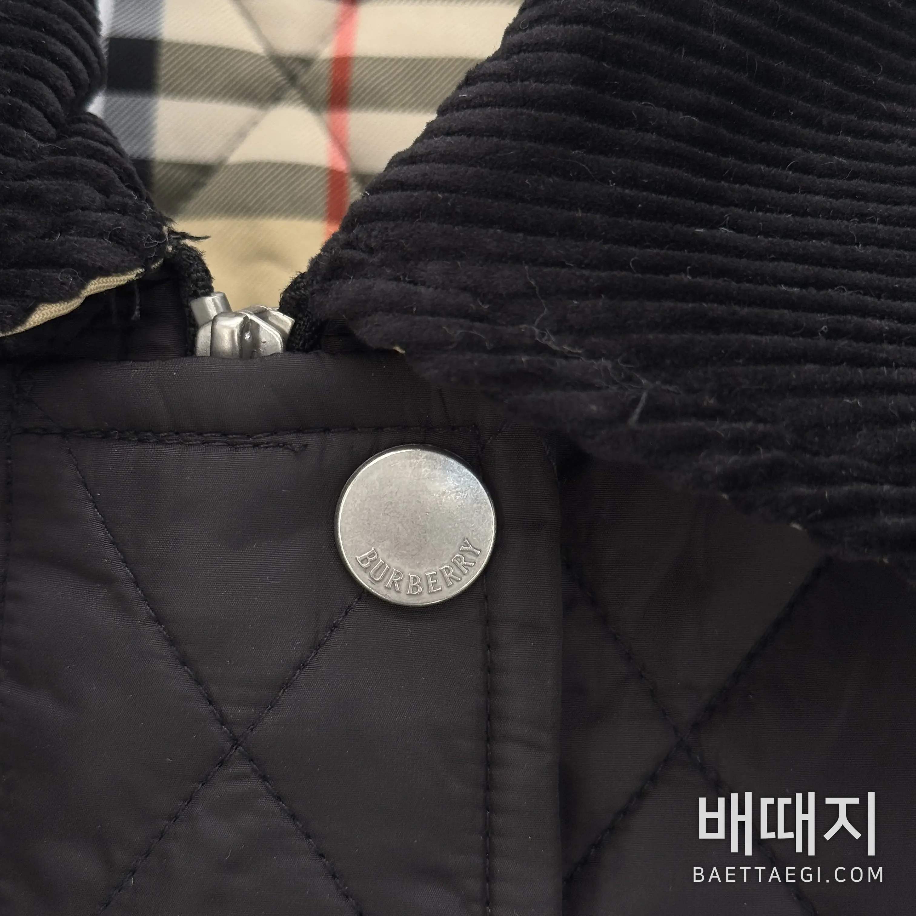 버버리 다이아몬드 퀼팅 나일론 코튼 패딩 자켓 170931 검수사진 4