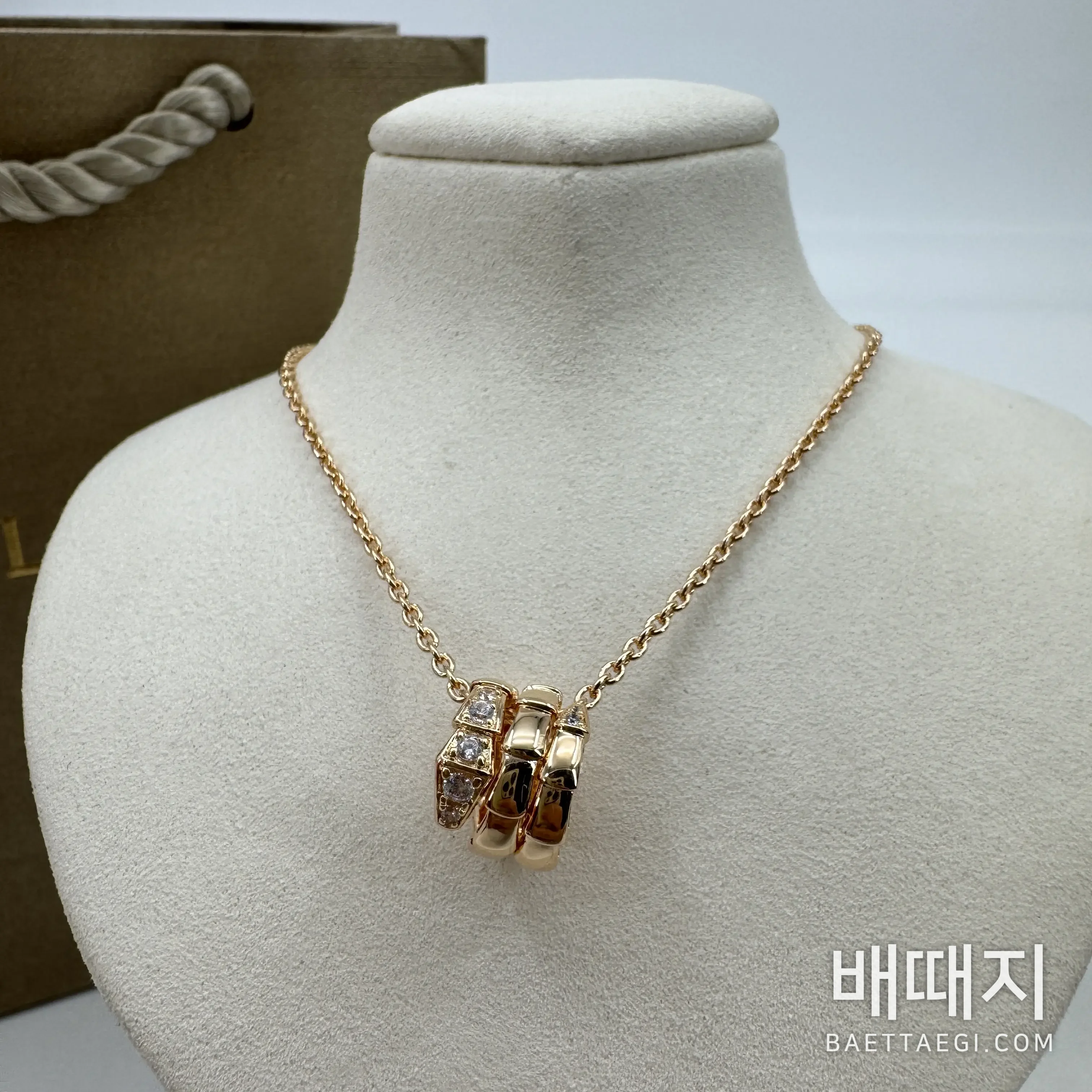 불가리 세르펜티 비퍼 다이아몬드 목걸이 검수사진 3