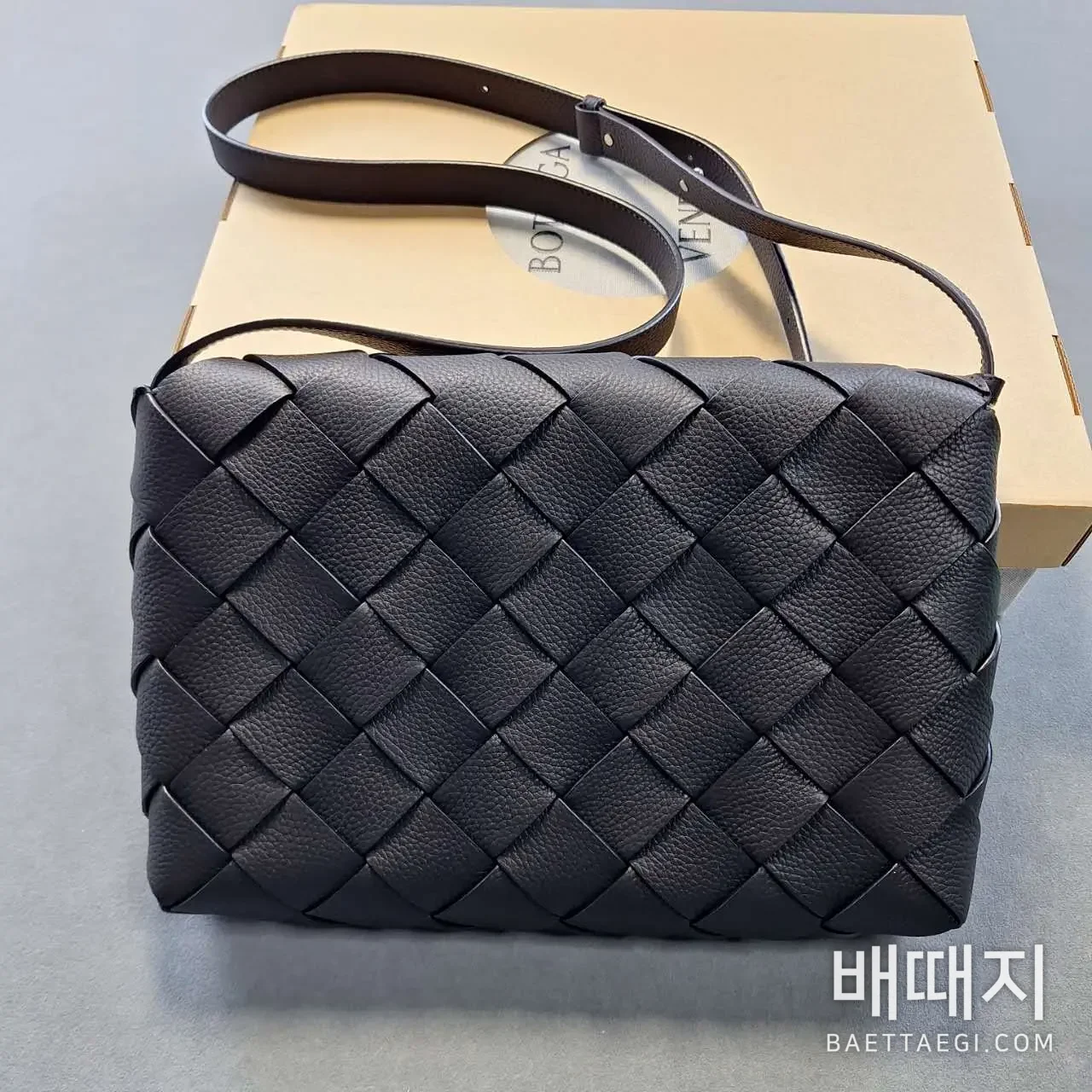 보테가베네타 보테가 베네타 디아고 라지 크로스바디백 5666 검수사진 8