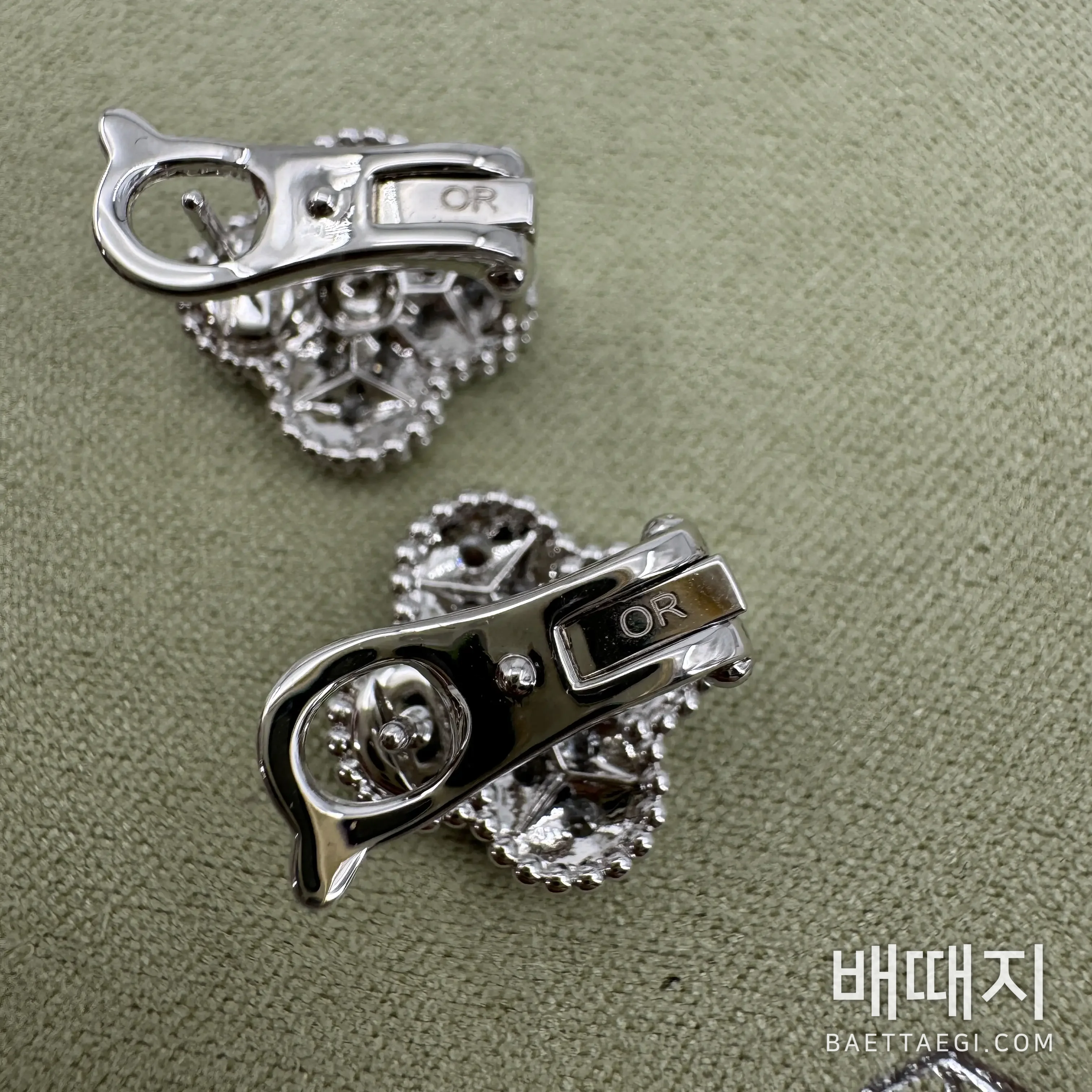 반클리프앤아펠 빈티지 알함브라 다이아몬드 귀걸이 검수사진 4