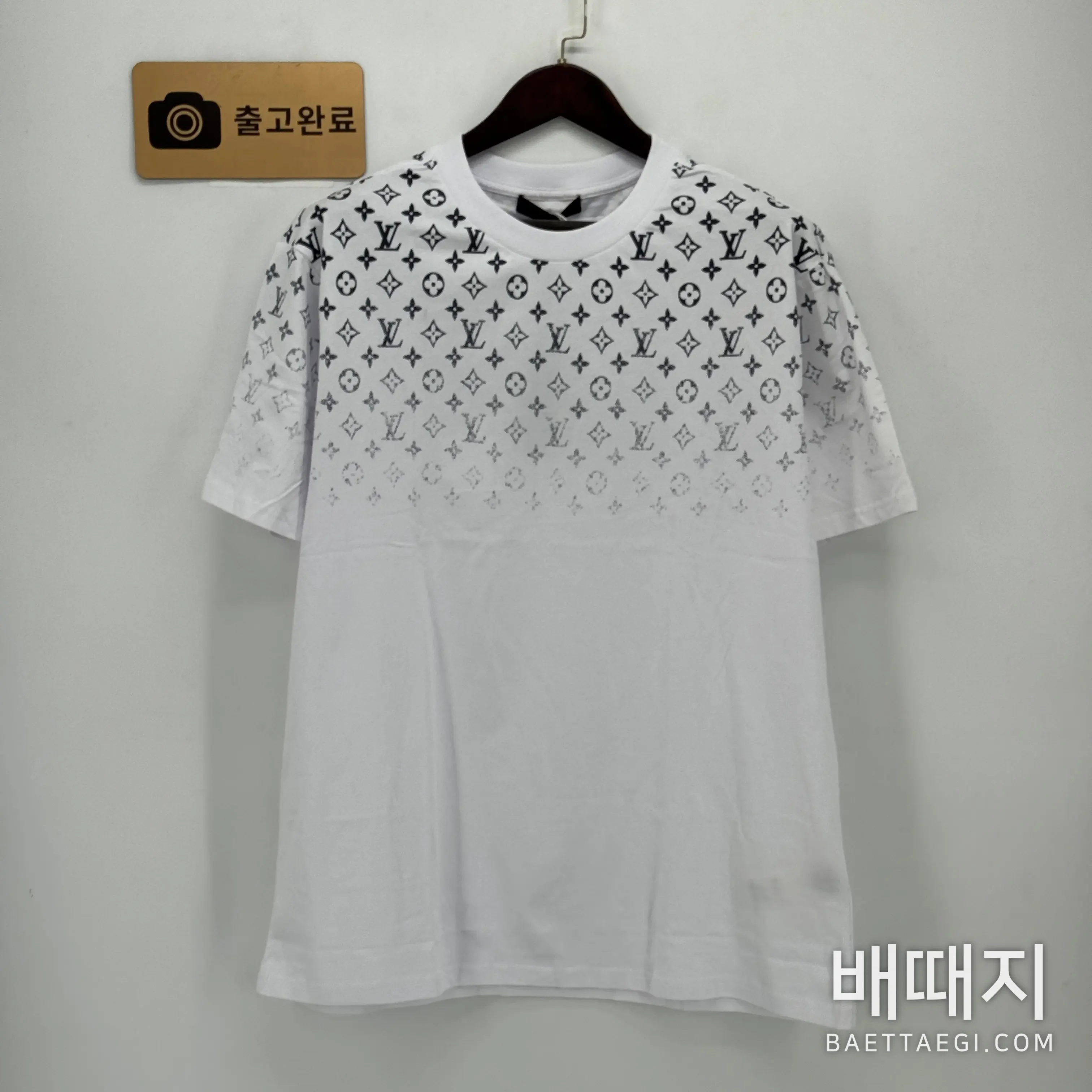 루이비통 그라데이션 코튼 남성 반팔 티셔츠 검수사진 1