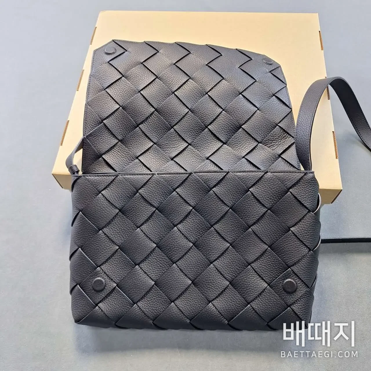 보테가베네타 보테가 베네타 디아고 라지 크로스바디백 5666 검수사진 6