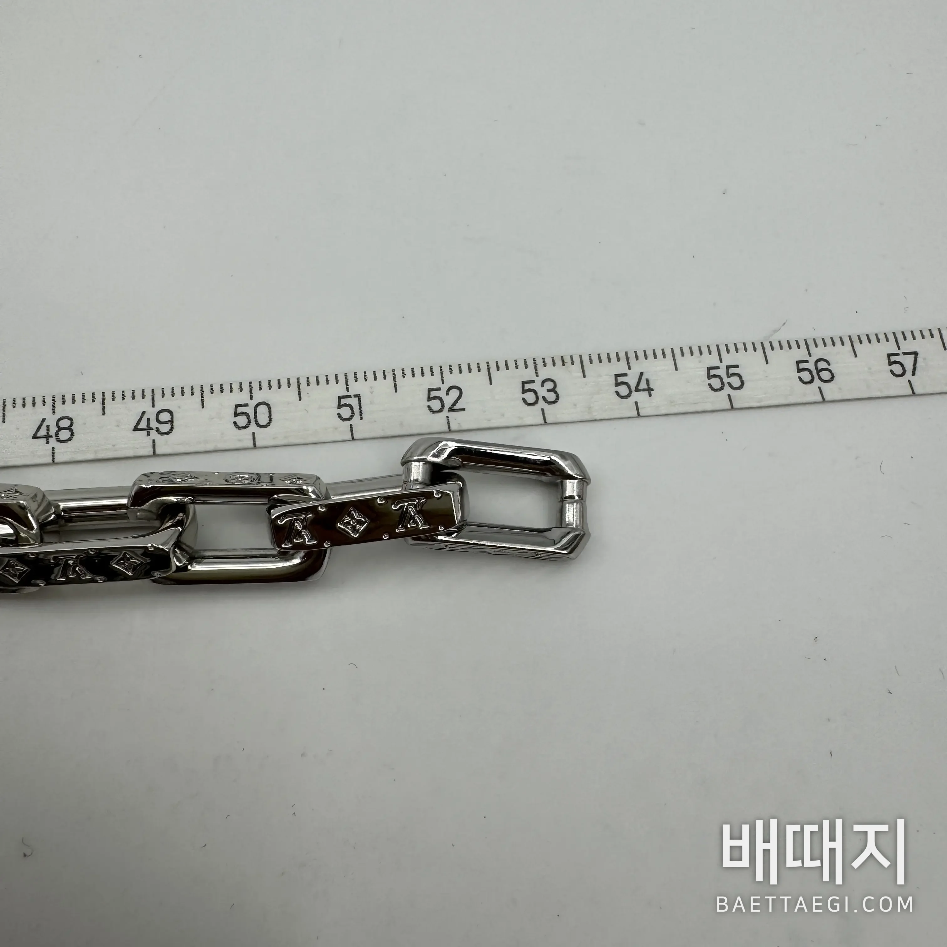 루이비통 레인보우 실버 모노그램 목걸이 64037 검수사진 8