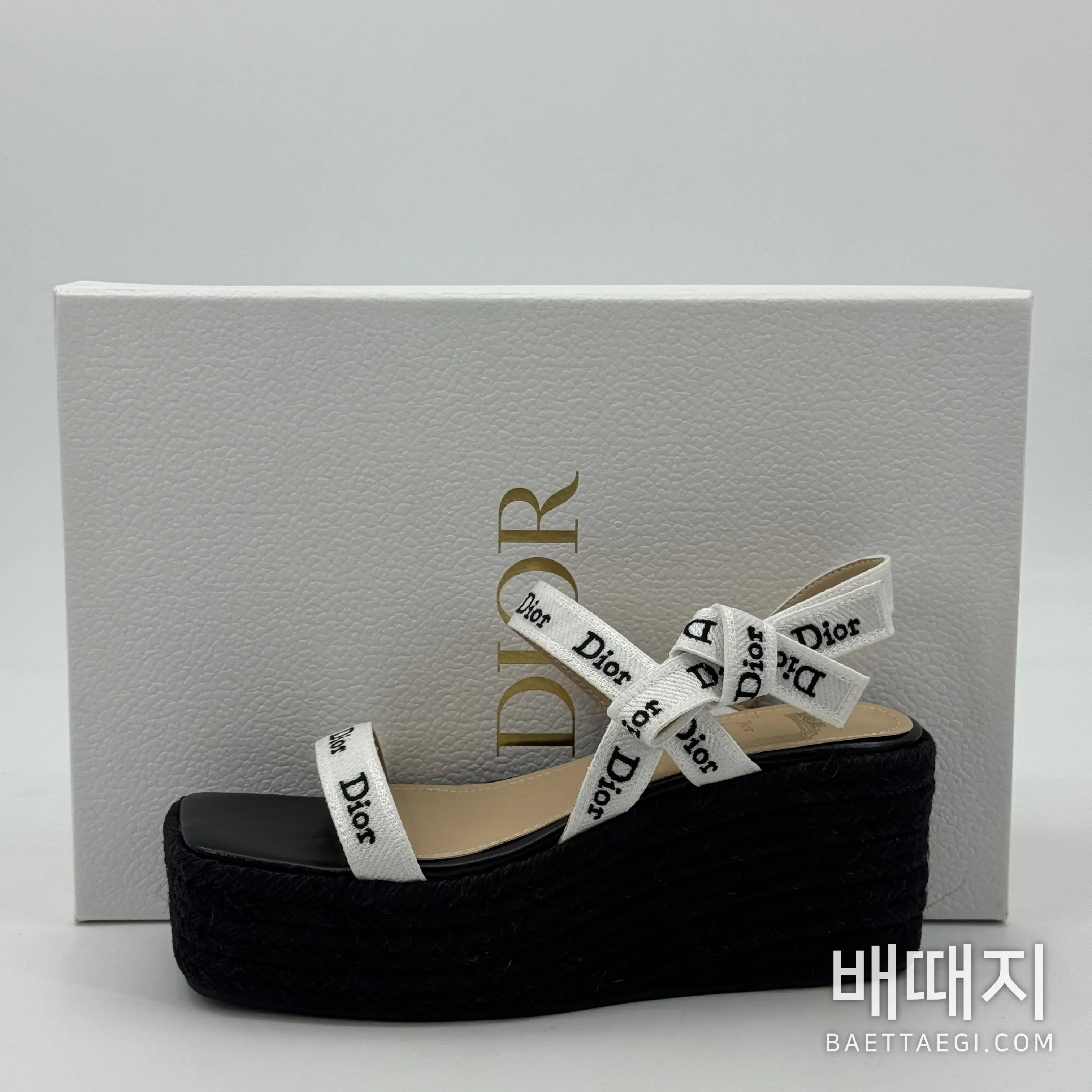 디올 뉴 보우레터 웨빙 스트랩 웨지 샌들 검수사진 4