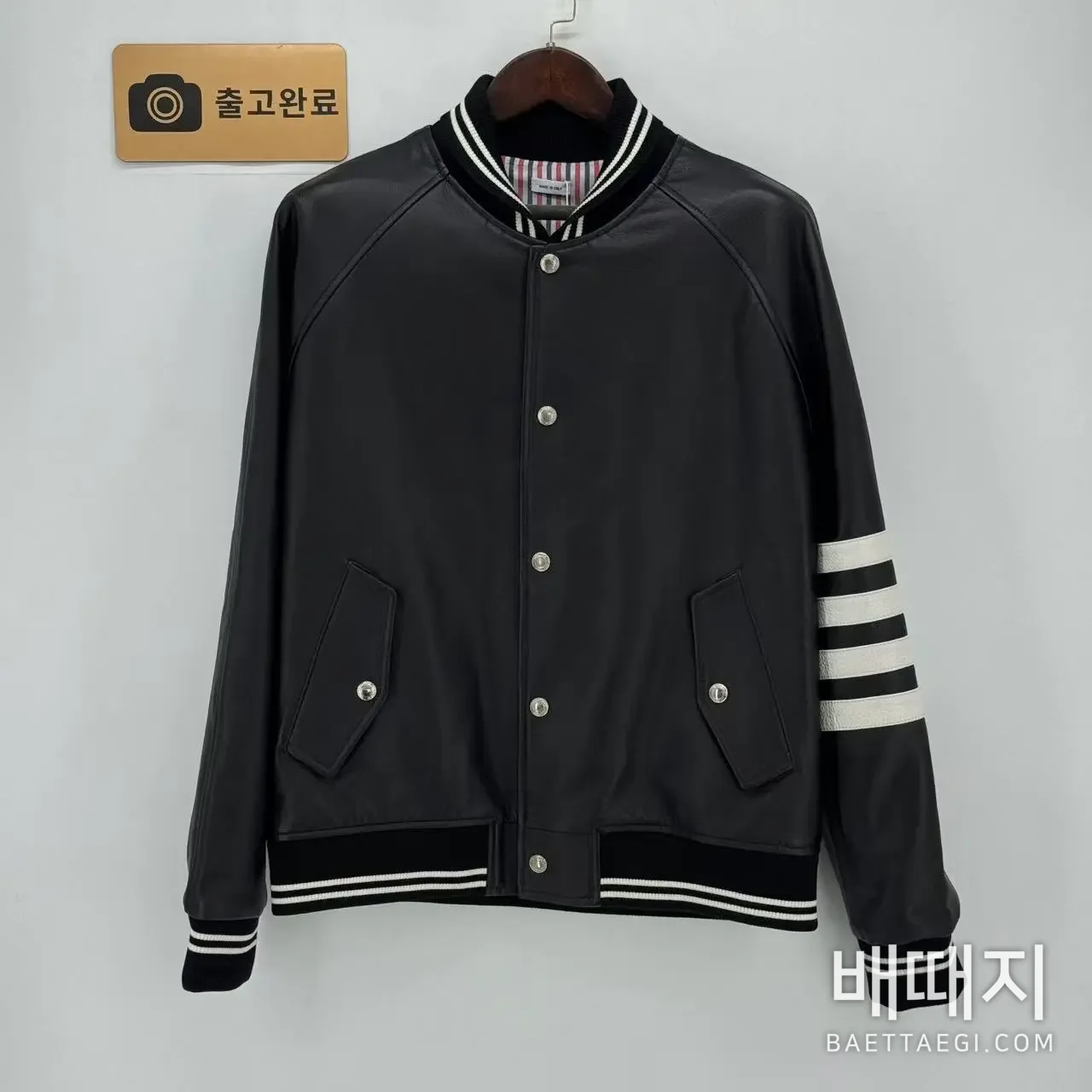 톰브라운 4바 스트라이프 램스킨 베이스볼 자켓 검수사진 1
