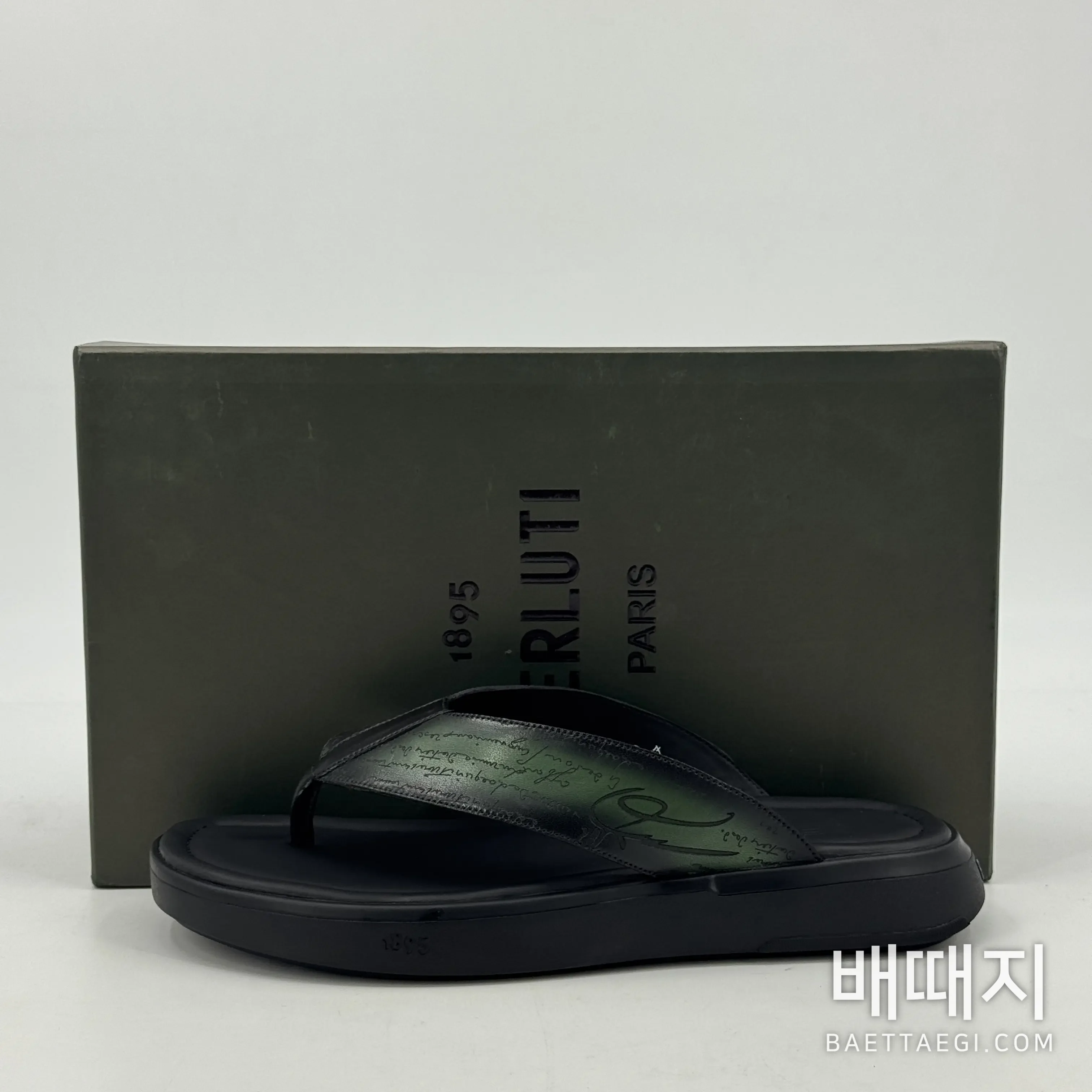 벨루티 손수 작업한 이탈리아 송아지가죽 남성 신발 검수사진 4