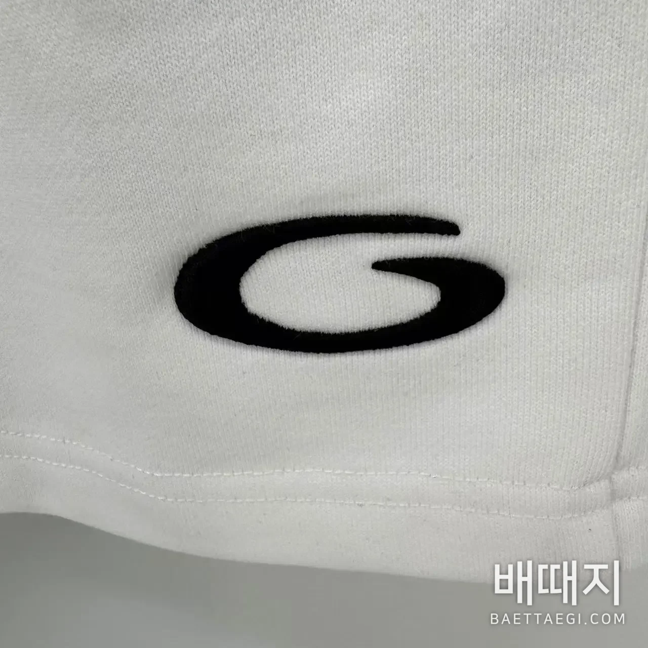 발렌시아가 원형 자수 코튼 반바지 남녀공용 검수사진 4
