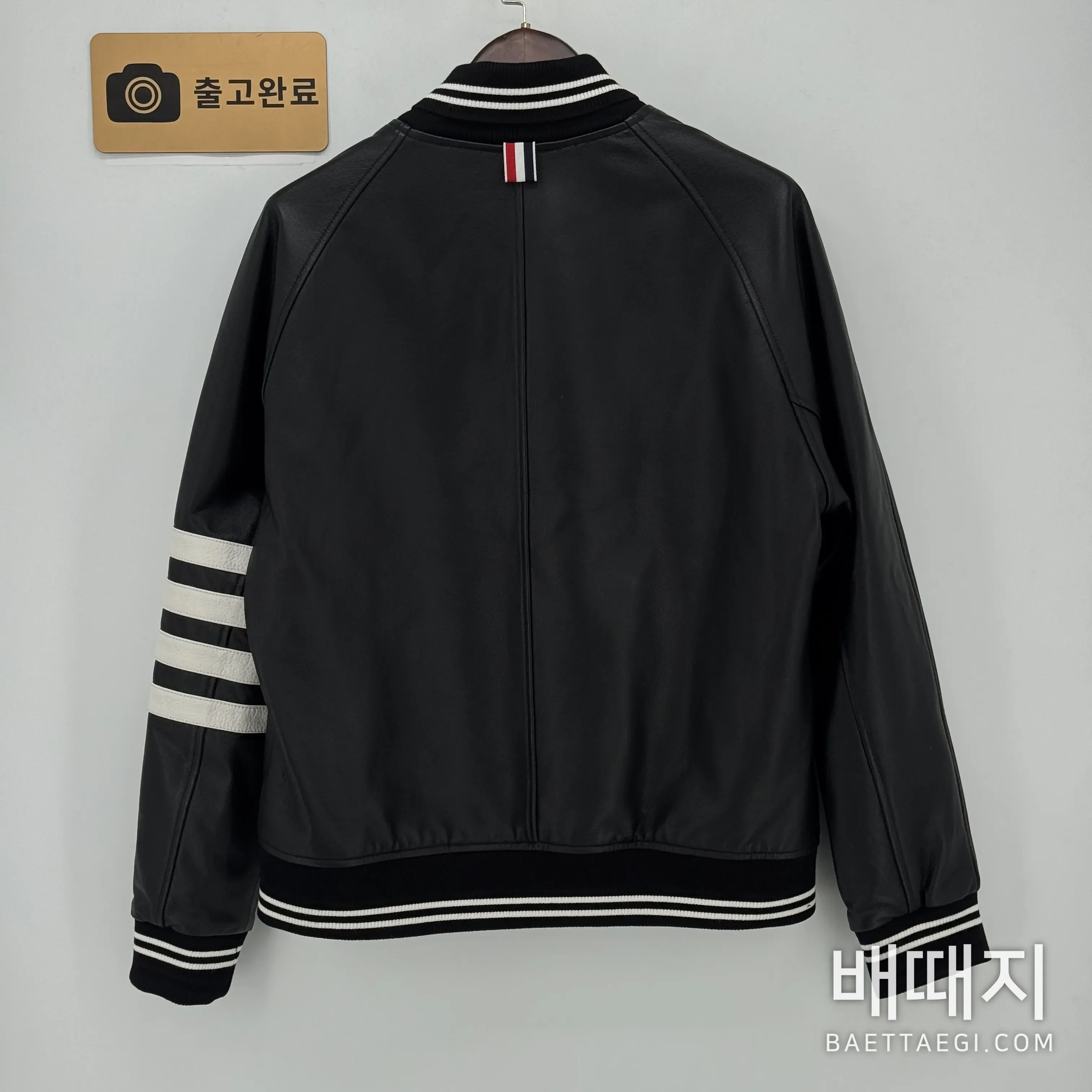 톰브라운 4바 스트라이프 램스킨 베이스볼 자켓 166644 검수사진 6