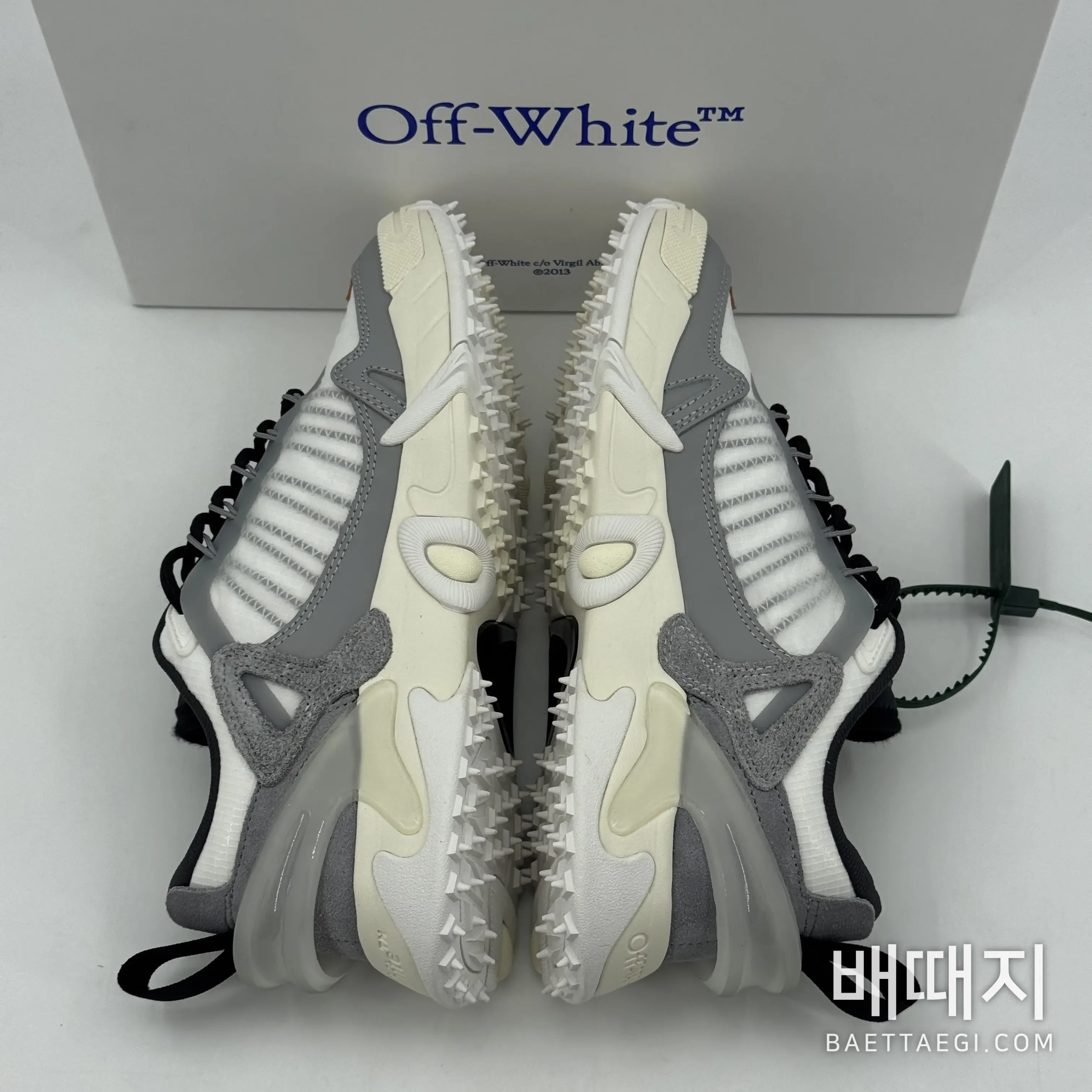 오프화이트 ODSY-2000 스니커즈 80282 검수사진 7