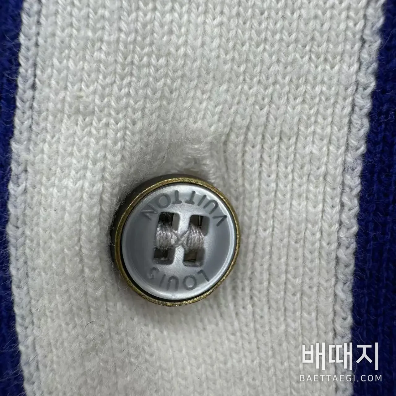 루이비통 와플 컬러 블록 남성 반팔 니트 셔츠 검수사진 5