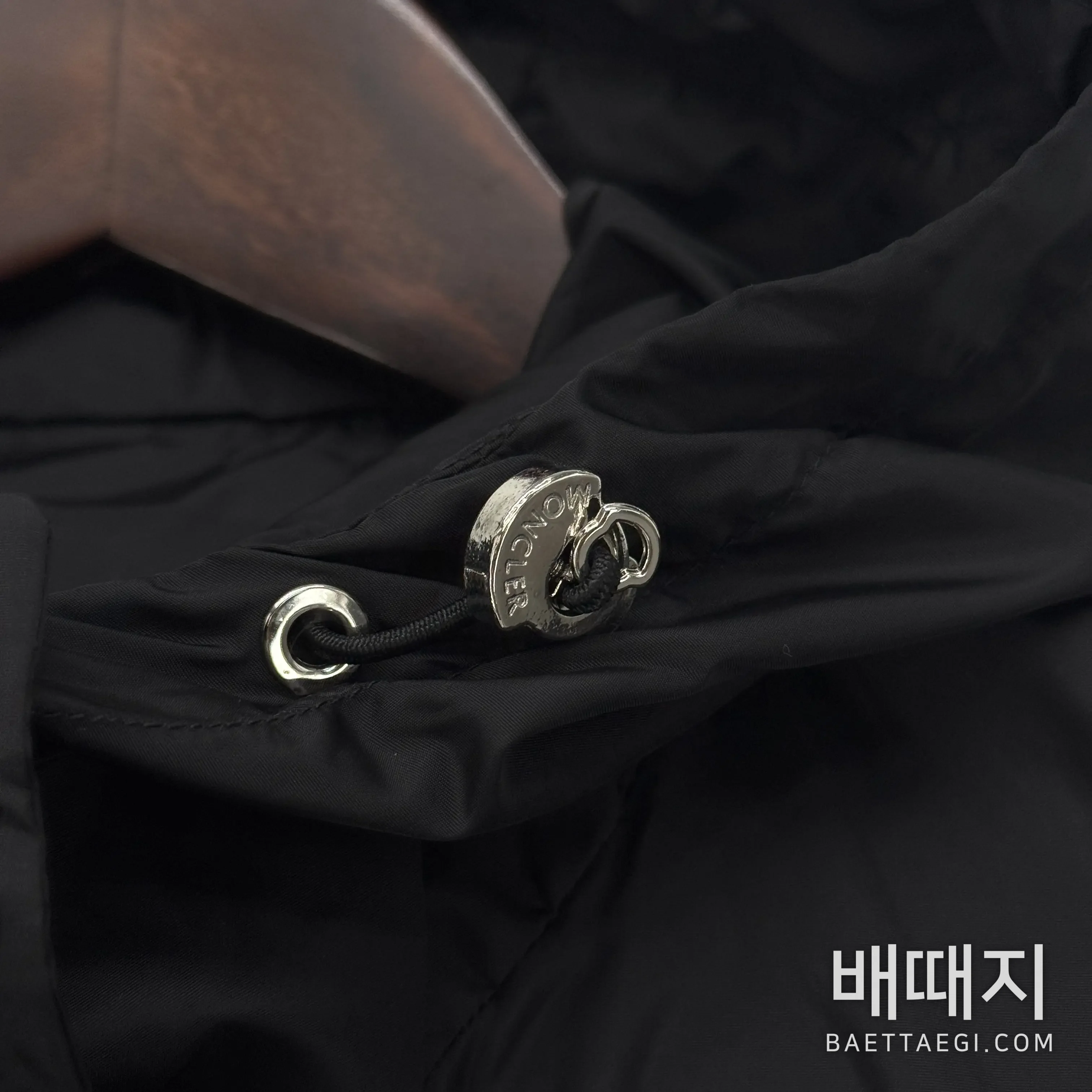 몽클레르 프리마지에디 크롭 윈드브레이커 자켓 검수사진 3