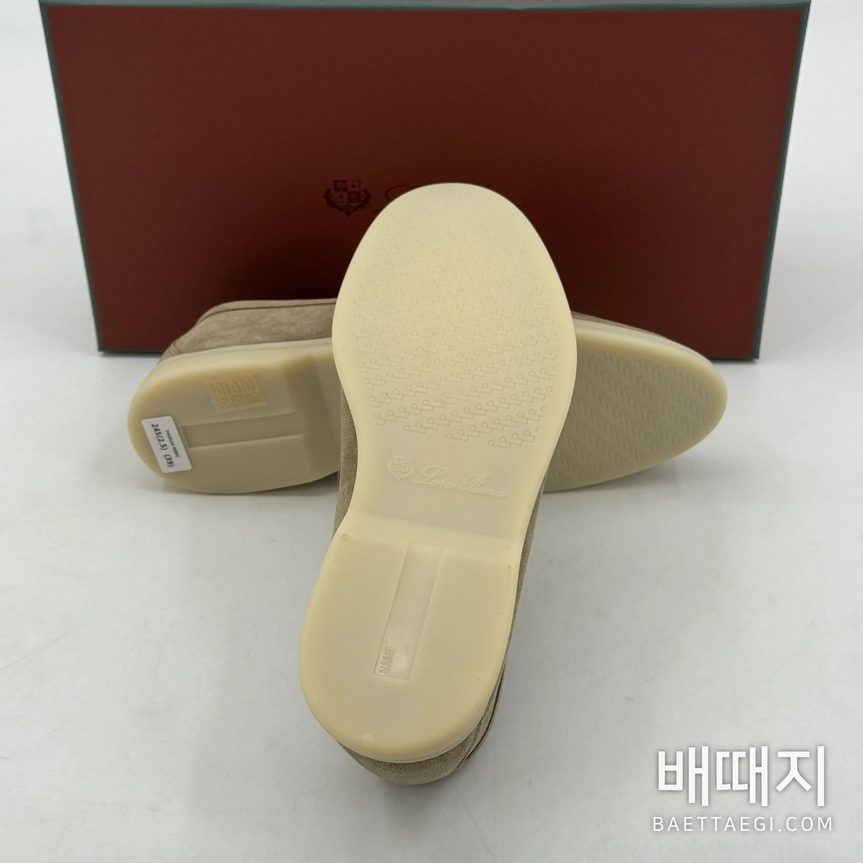 로로피아나 발수 가공 카프 스킨 화이트 로퍼 94092 검수사진 7