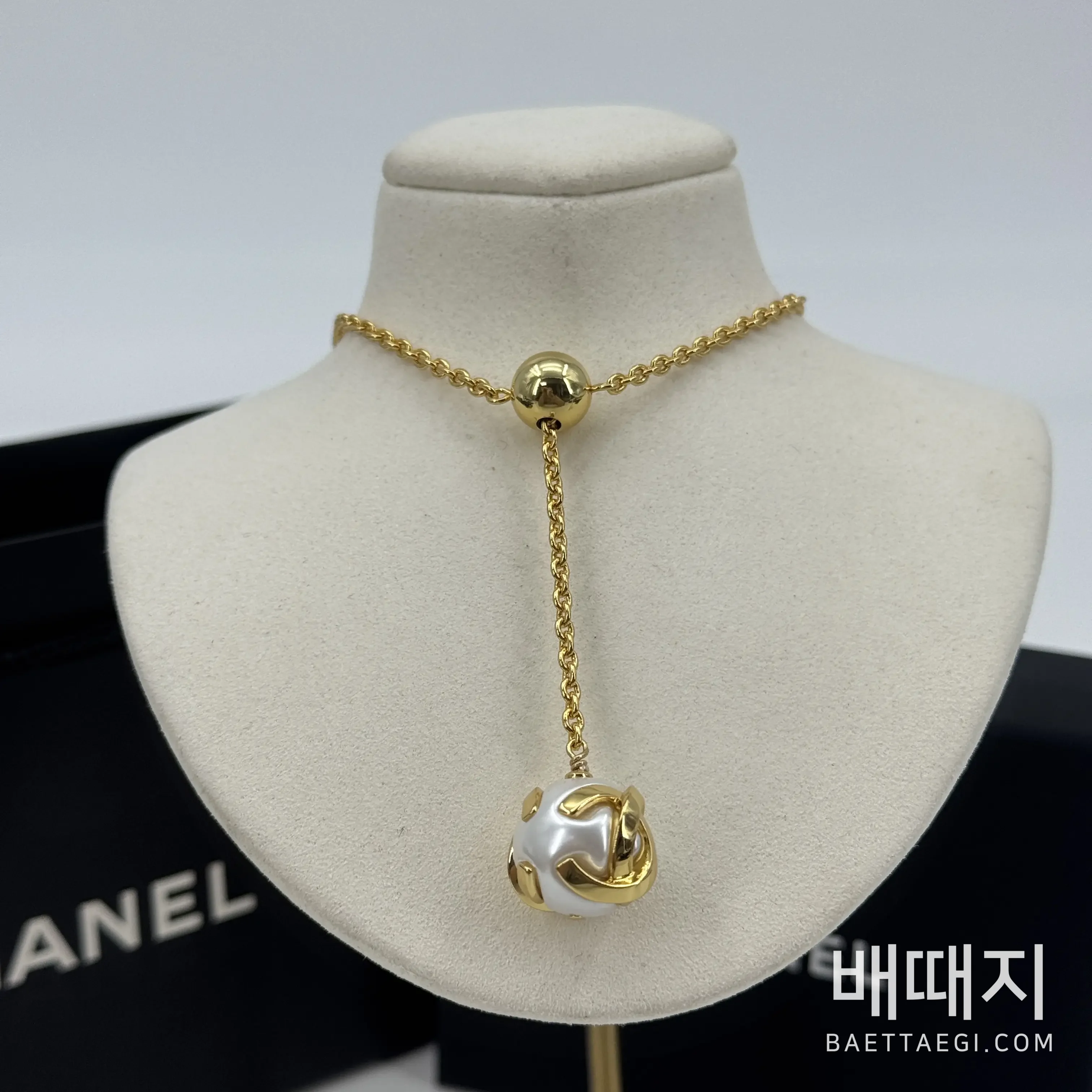 샤넬 더블 C 구체 펜던트 Y자형 목걸이 검수사진 2