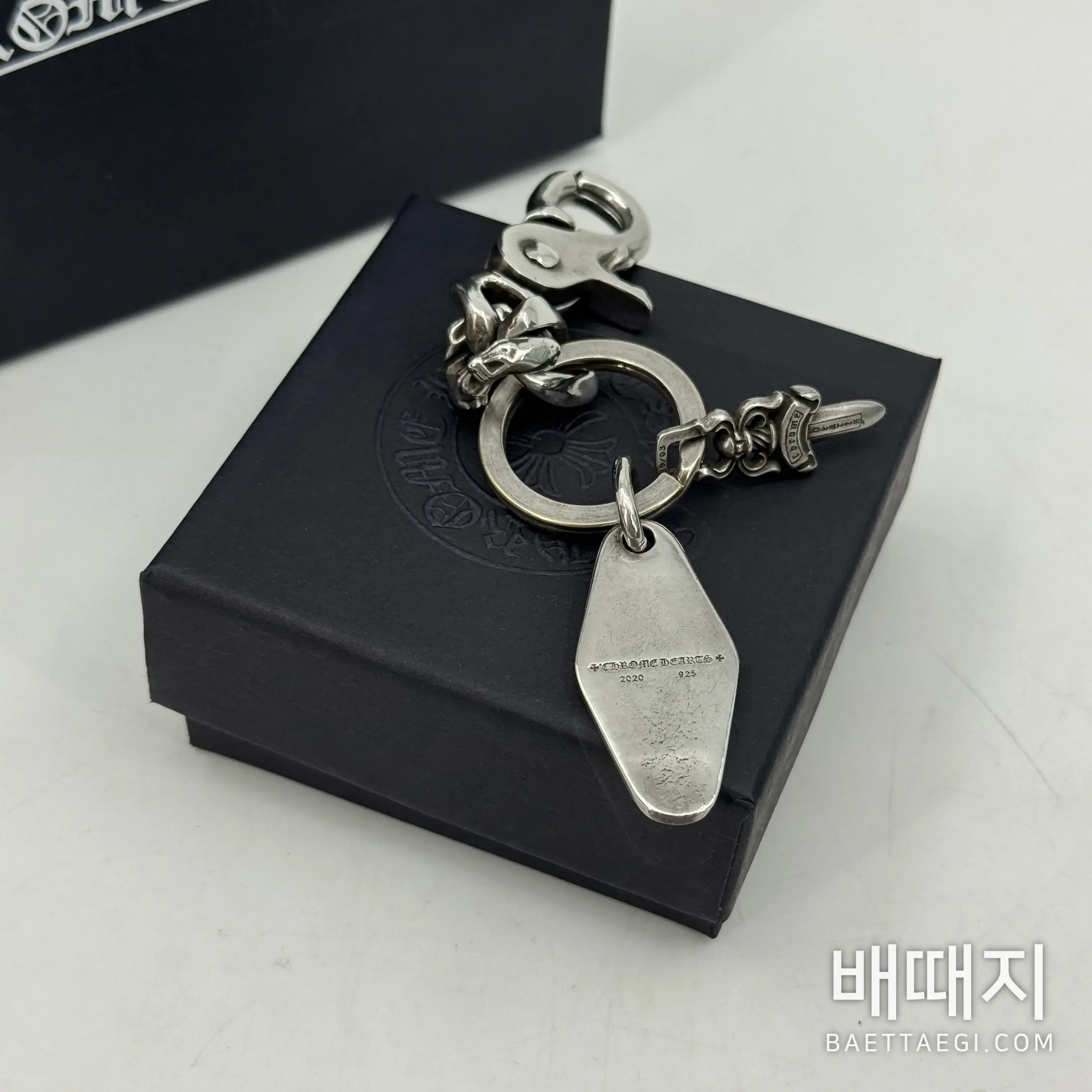 크롬하츠 은도금 호텔 키 사인 키링 검수사진 3