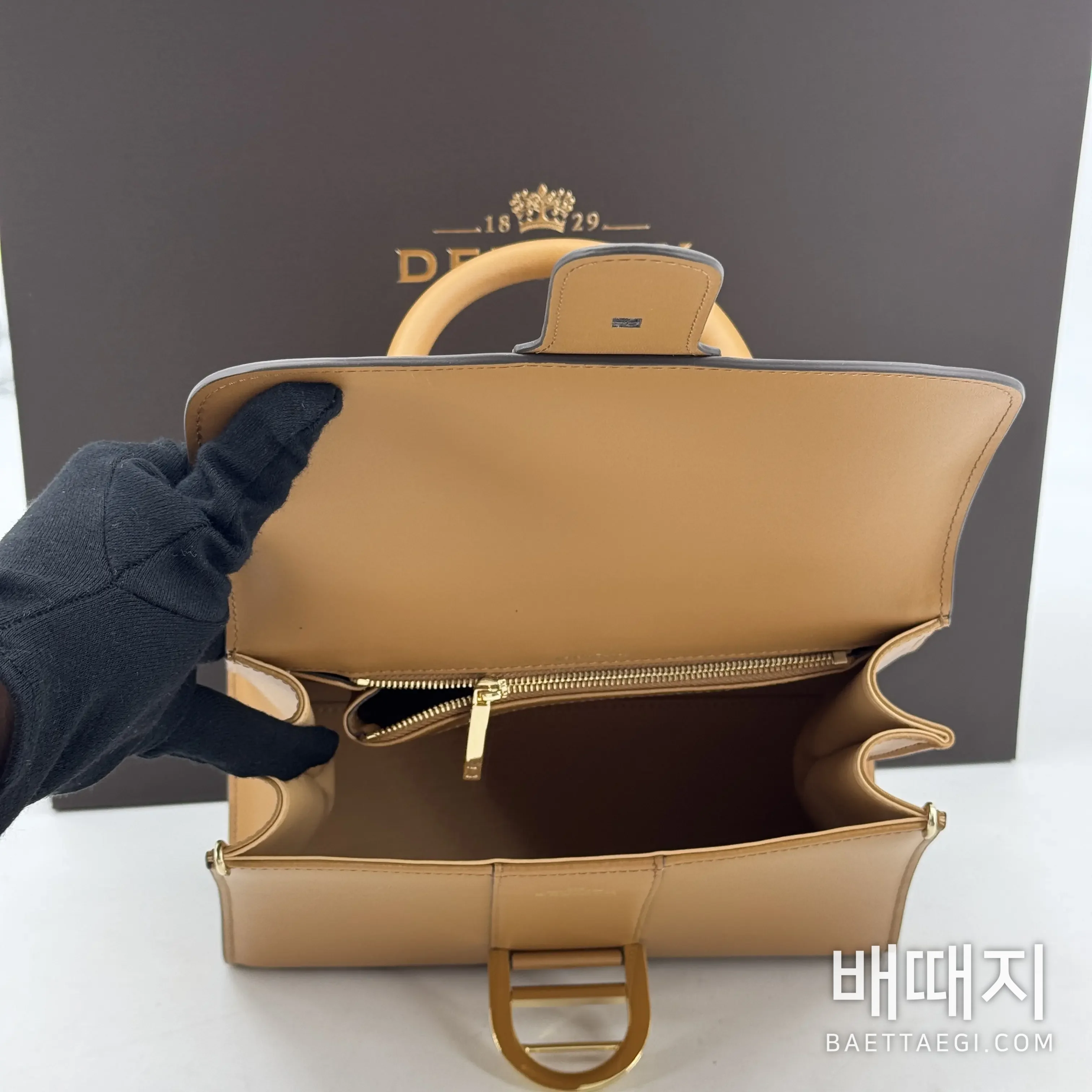 델보 더블 링 브릴리언트 박스 가죽 PM 숄더백 191157 검수사진 6