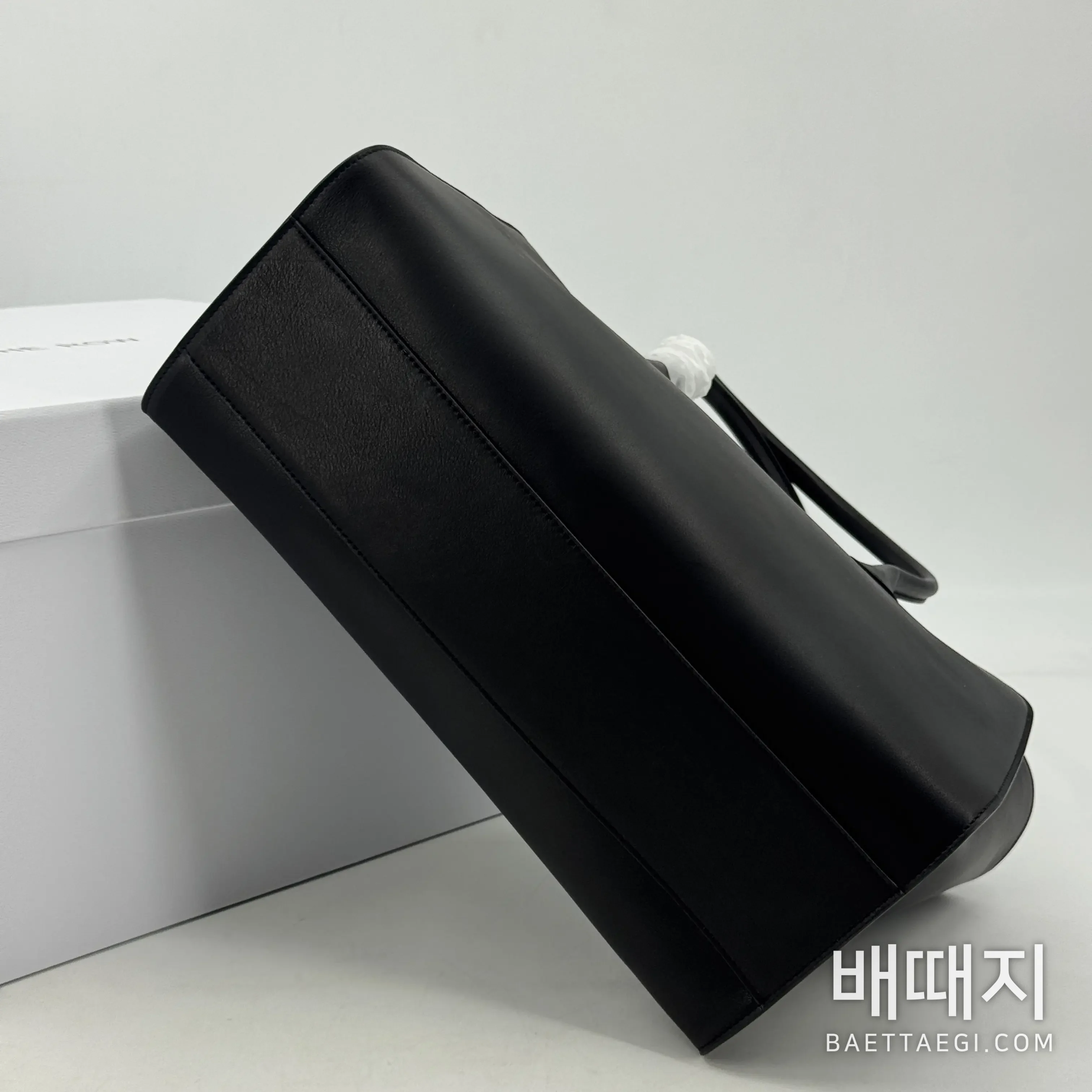 더로우 머니 14 인치 PU 가죽 가방 75302 검수사진 8