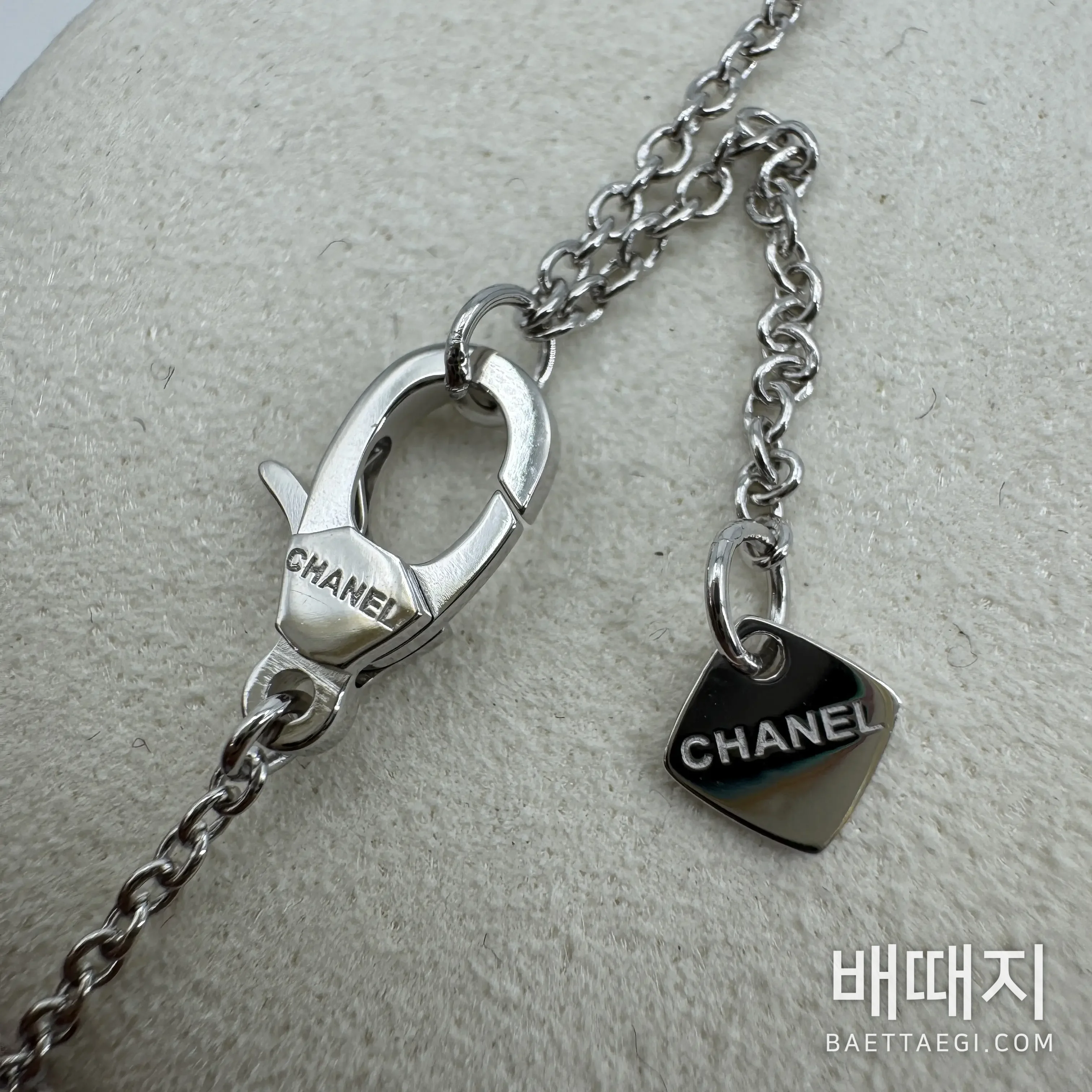 샤넬 코코 크러시 달 장식 목걸이 178424 검수사진 6