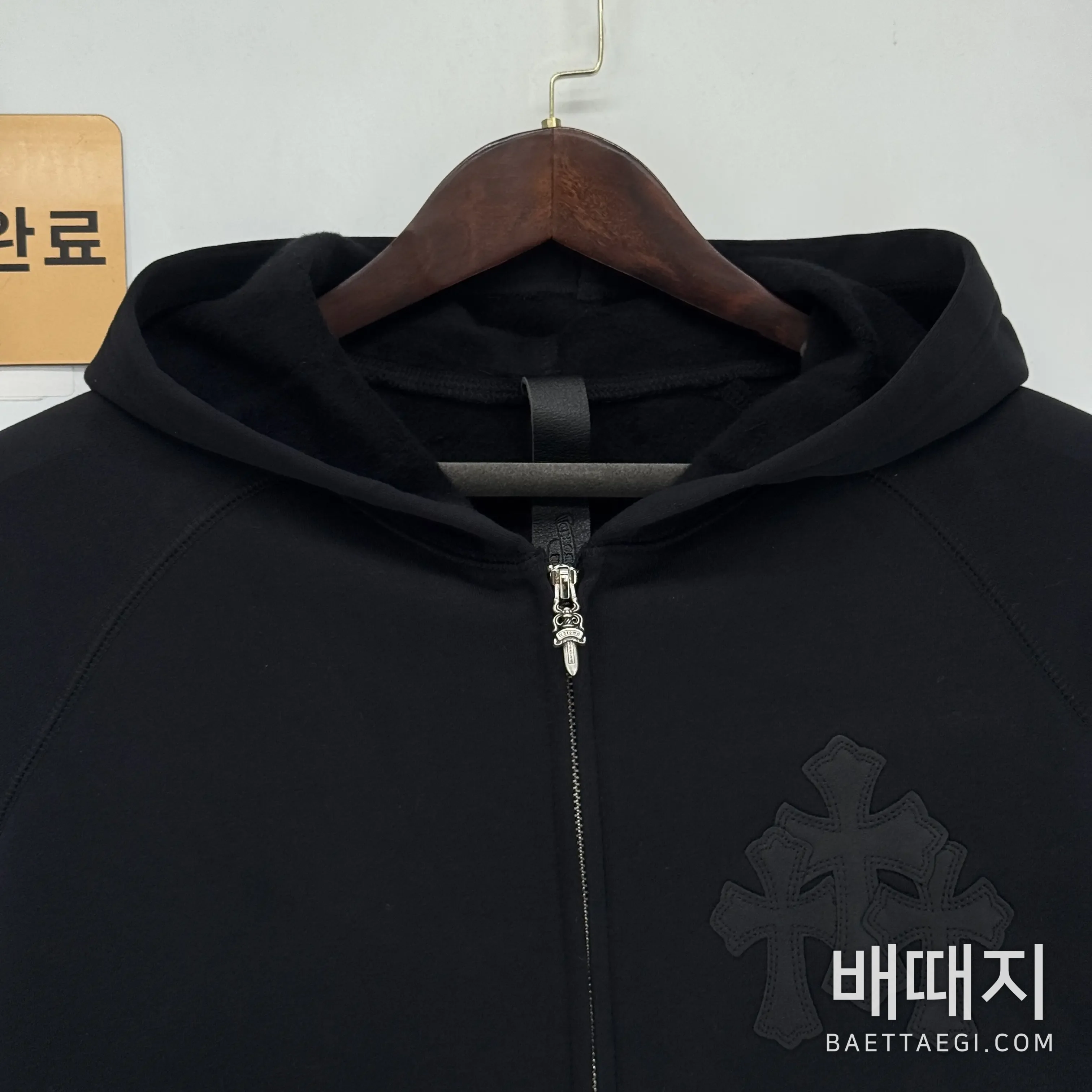 크롬하츠 가죽 안감 후드 집업 맨투맨 검수사진 2