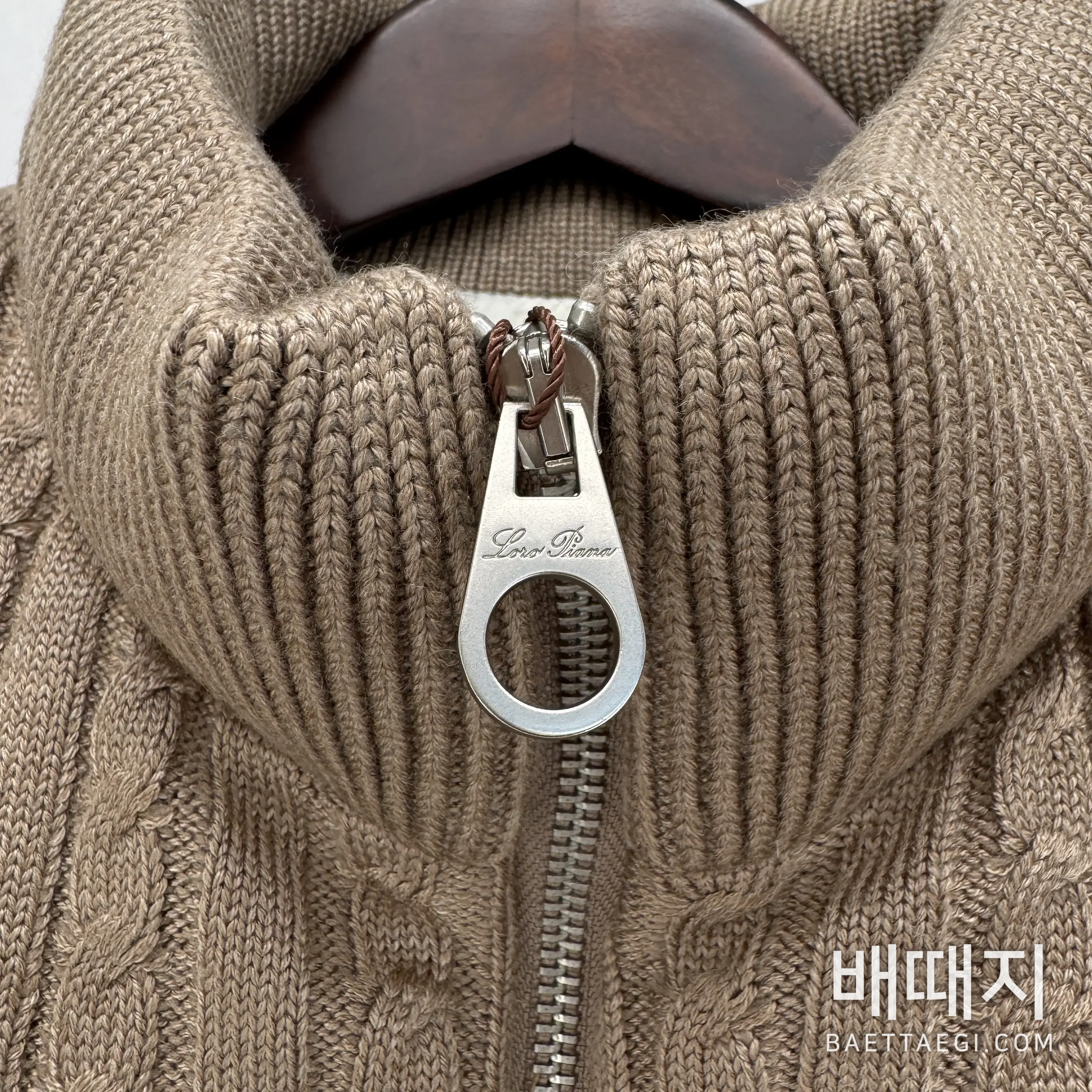 로로피아나 조끼 검수사진 4