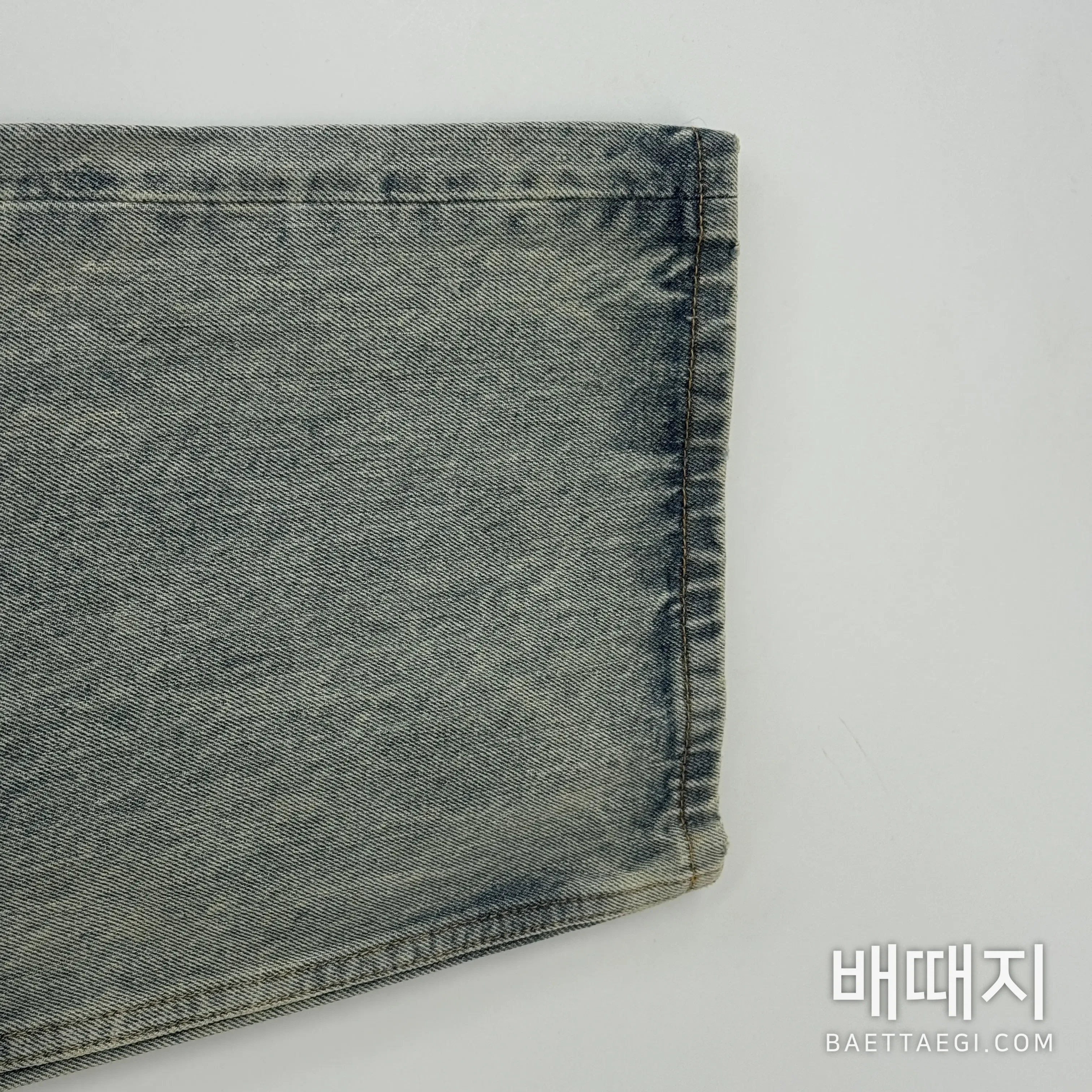 루이비통 LV 로고 자수 와이드 데님 바지 검수사진 4