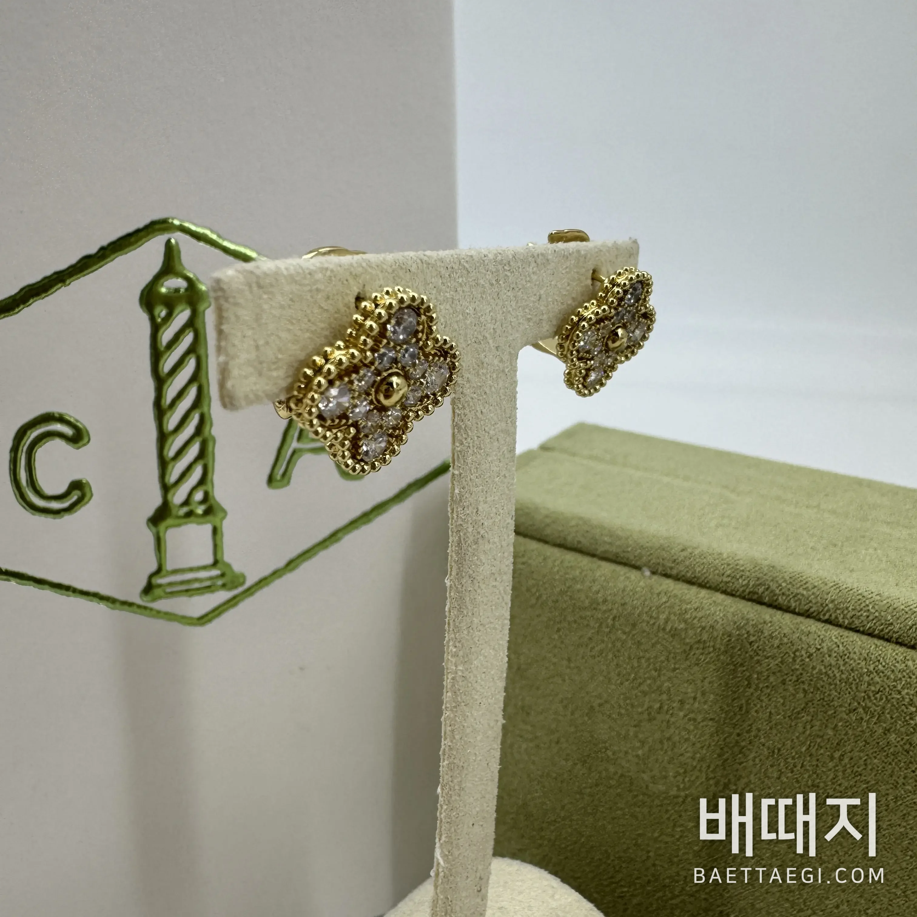 반클리프앤아펠 빈티지 알함브라 다이아몬드 클립 귀걸이 검수사진 5