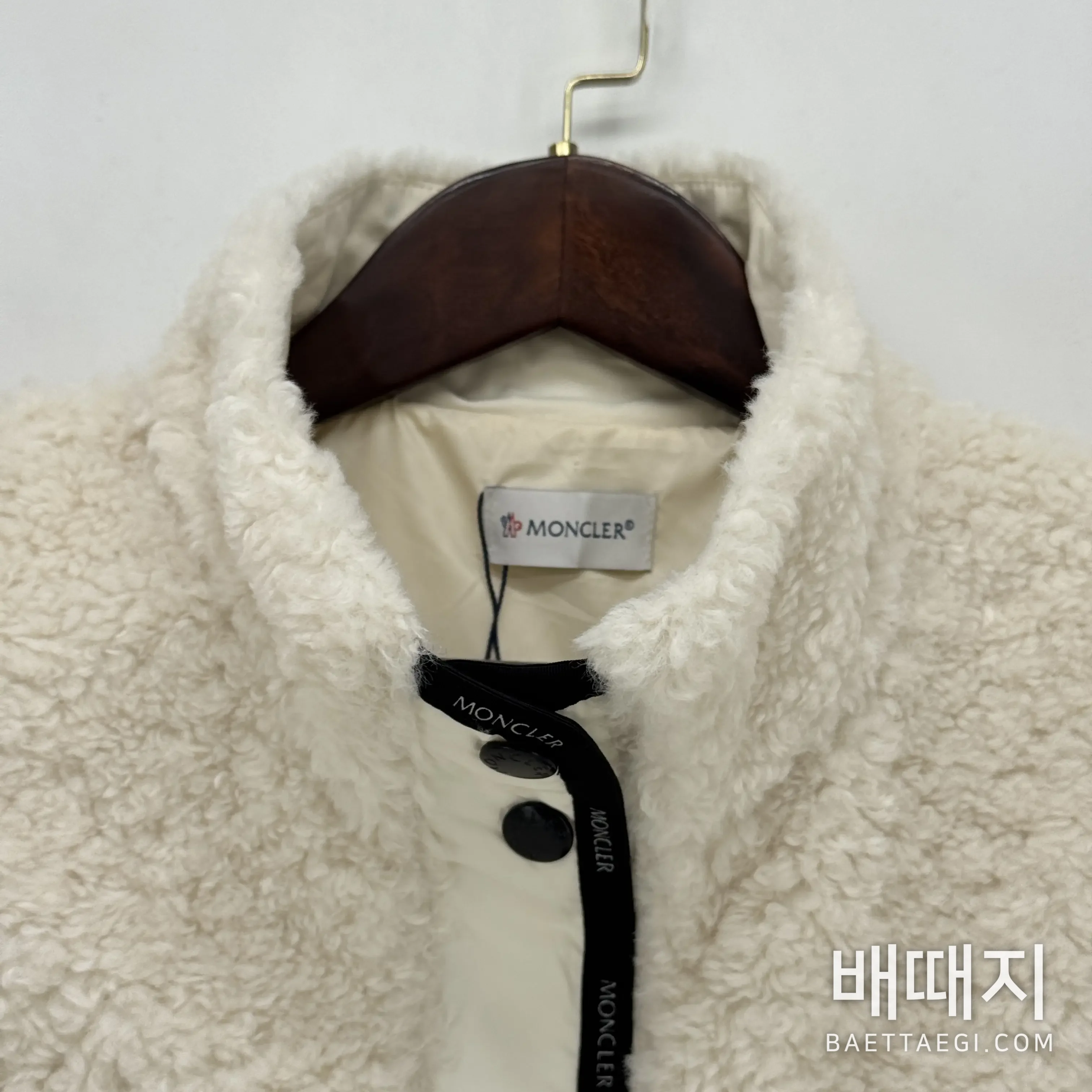 몽클레르 테디 플리스 가디건 자켓 검수사진 2