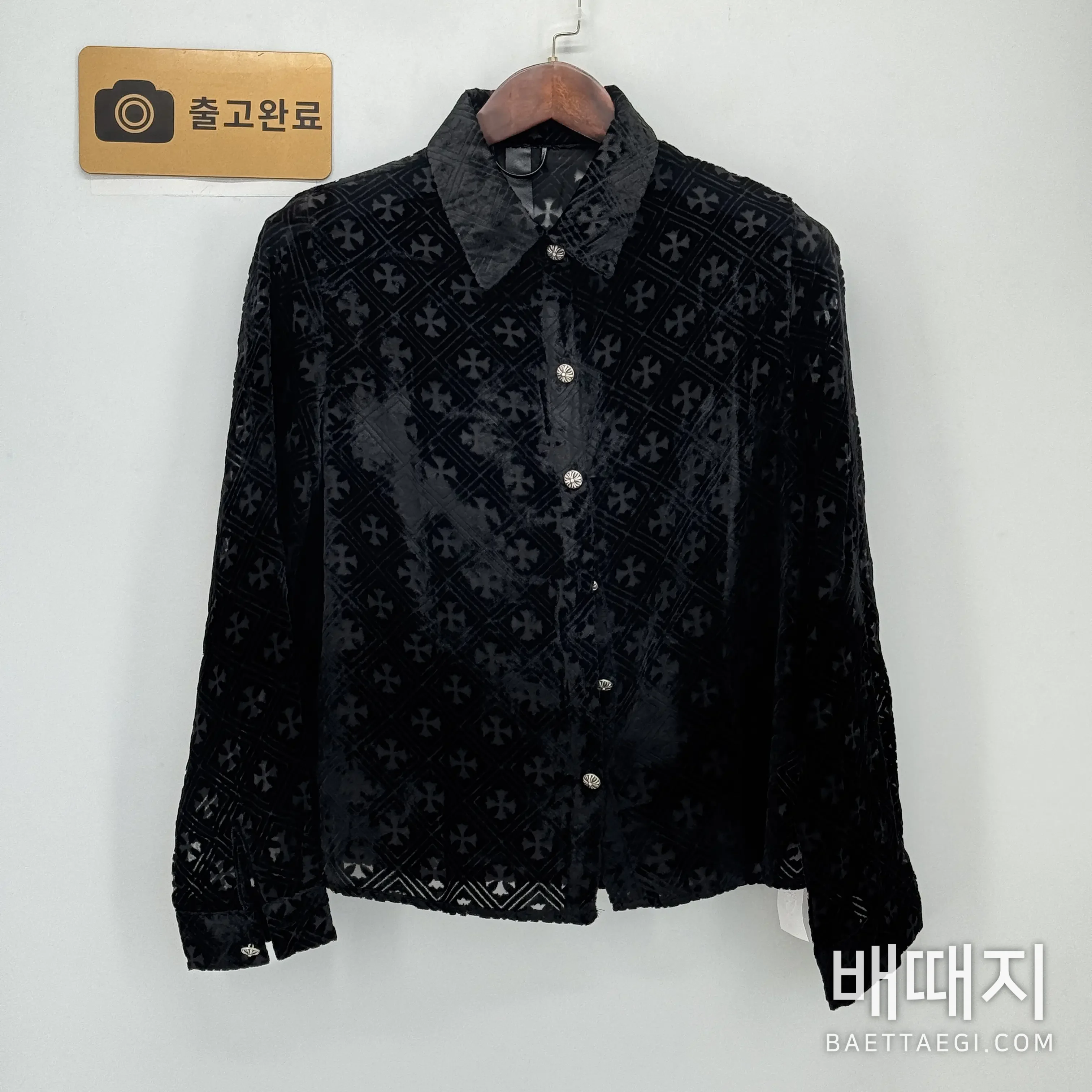 크롬하츠 마할 키타 모노그램 크로스 벨벳 셔츠 검수사진 1