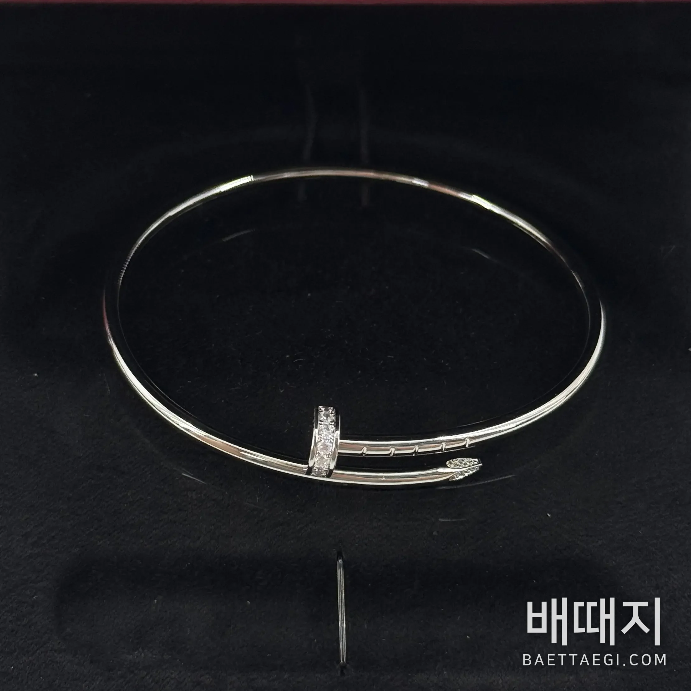 까르띠에 저스트 앙 끌루 슬렌더 다이아몬드 팔찌 검수사진 3