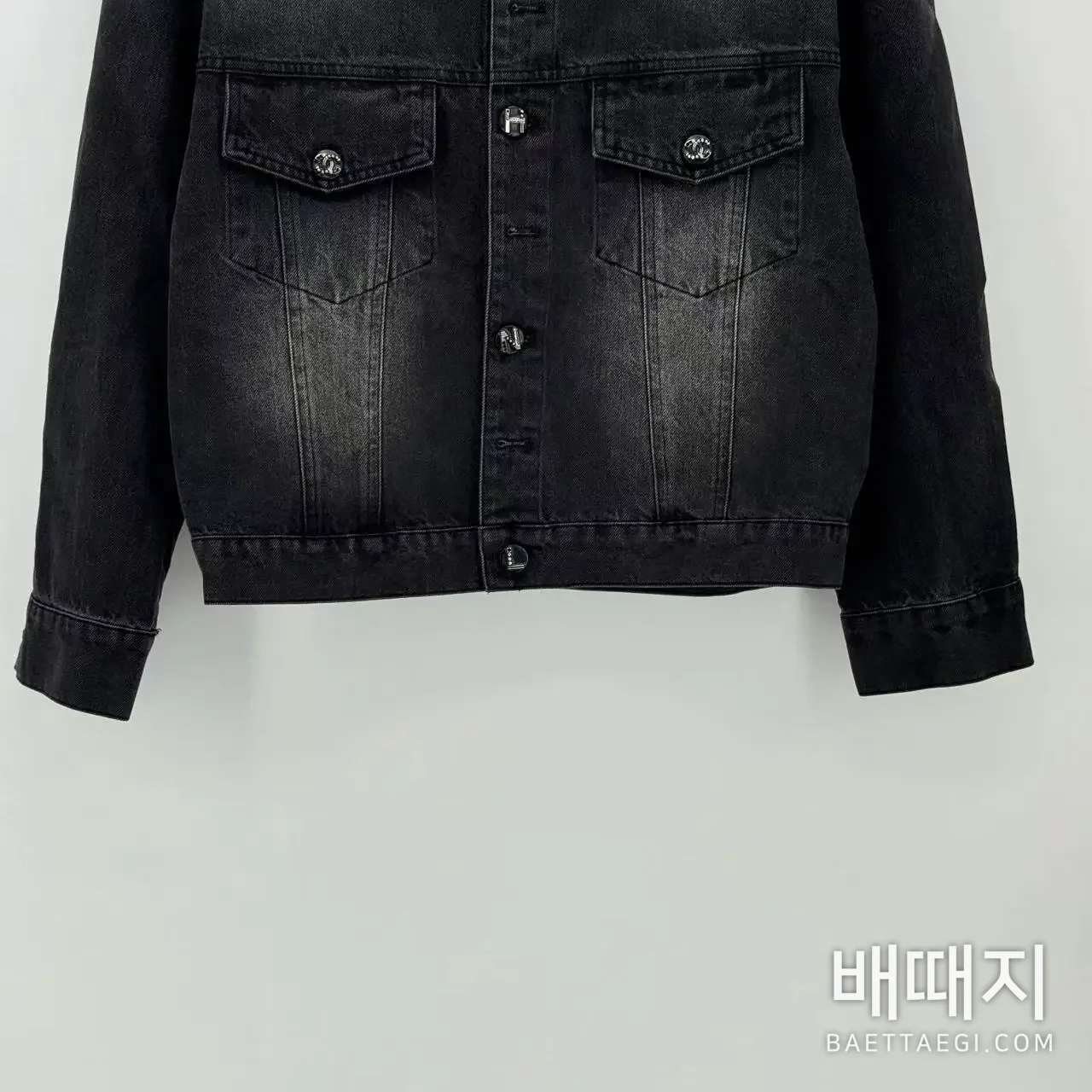 샤넬 레터 버튼 데님 자켓 검수사진 2