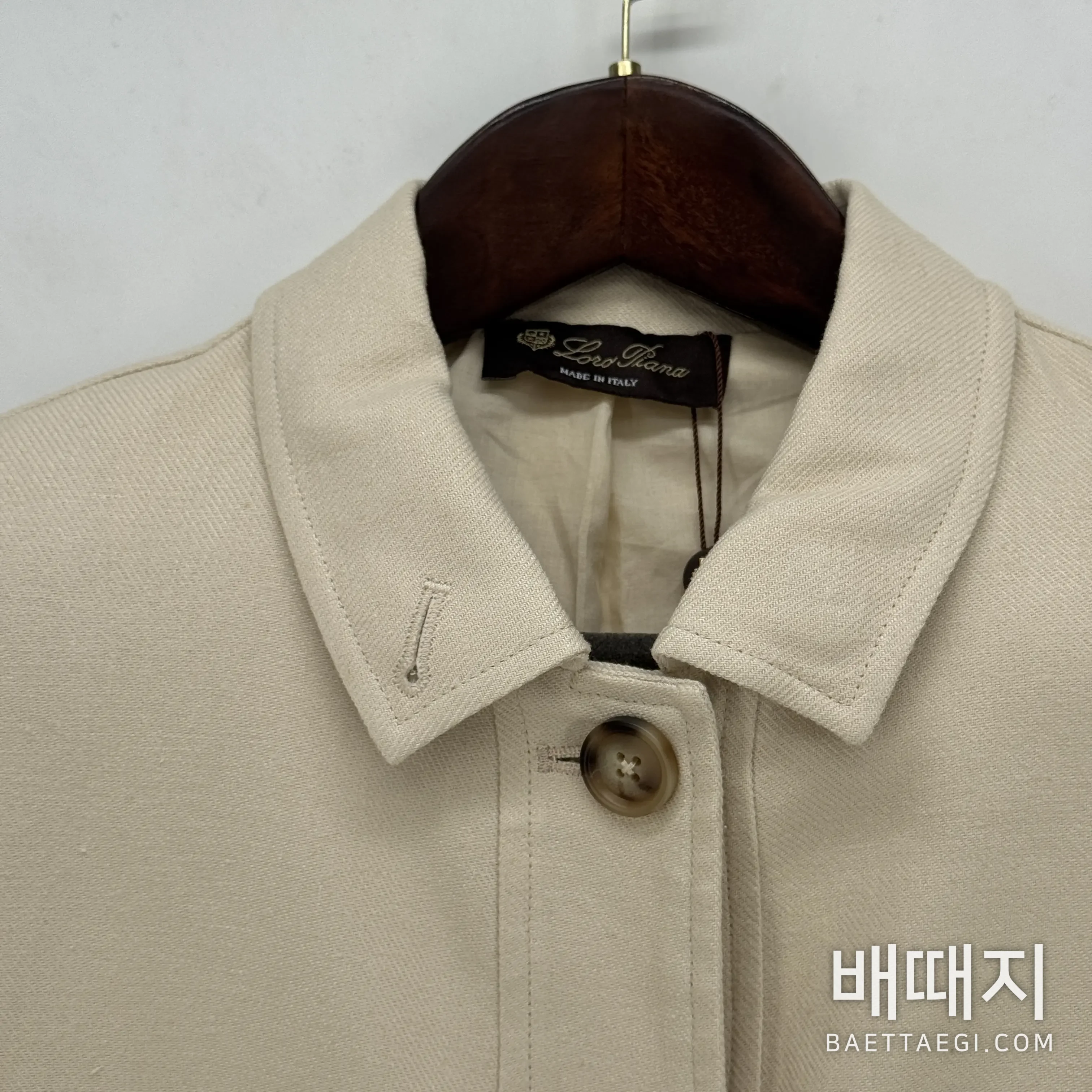 로로피아나 울 트윌 벨티드 여성 자켓 검수사진 2