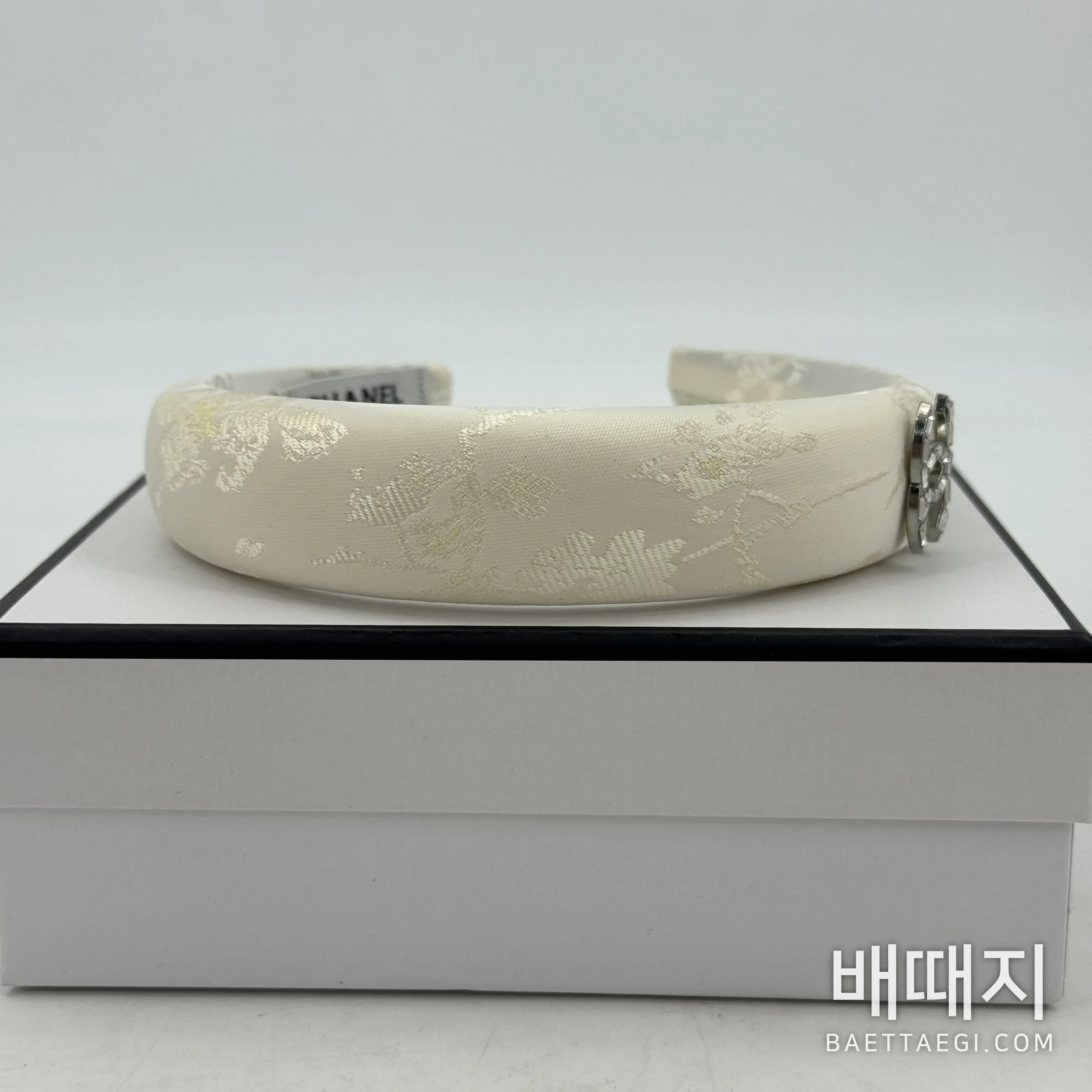 샤넬 미니 헤어밴드 검수사진 2