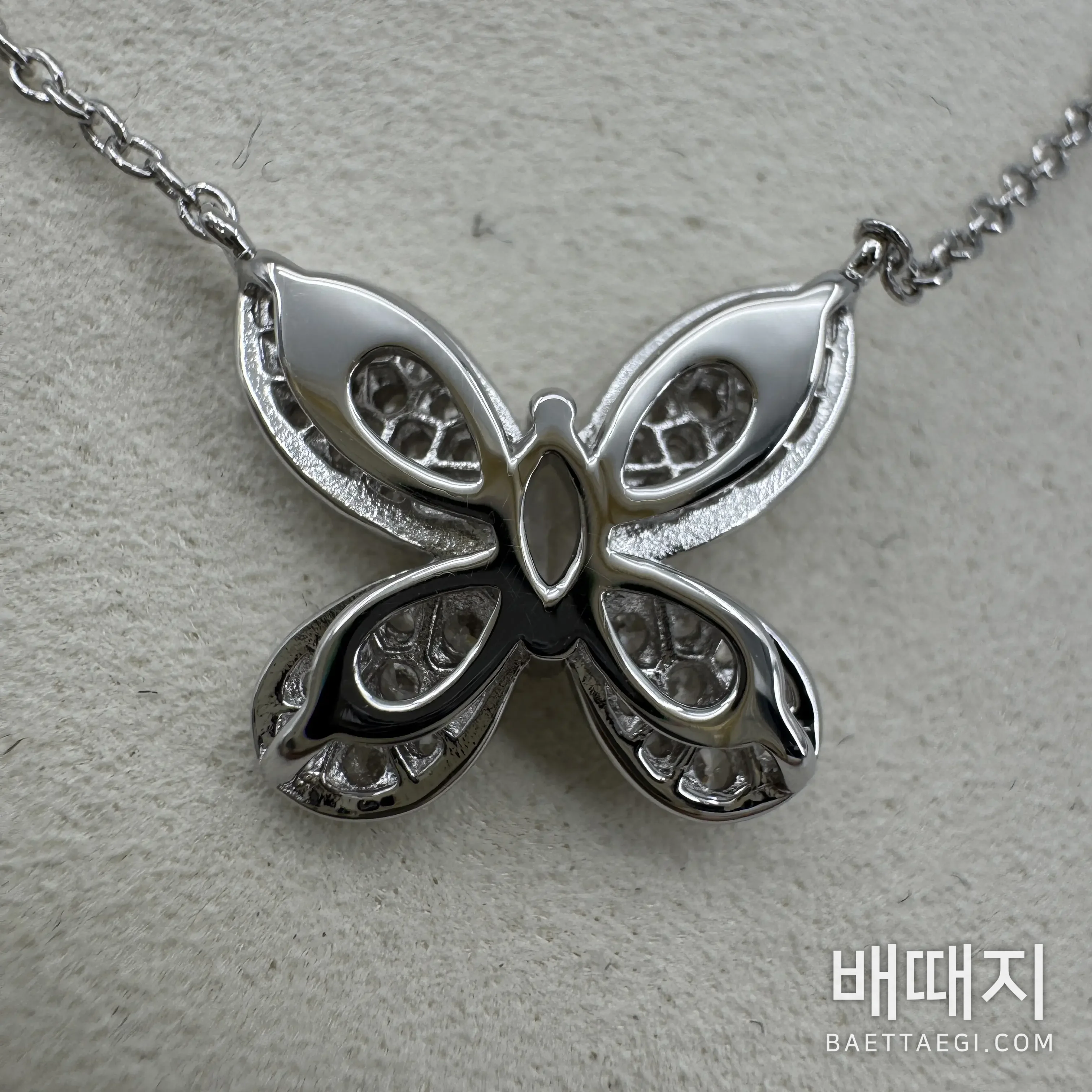 그라프 나비 모티브 다이아몬드 목걸이 검수사진 4