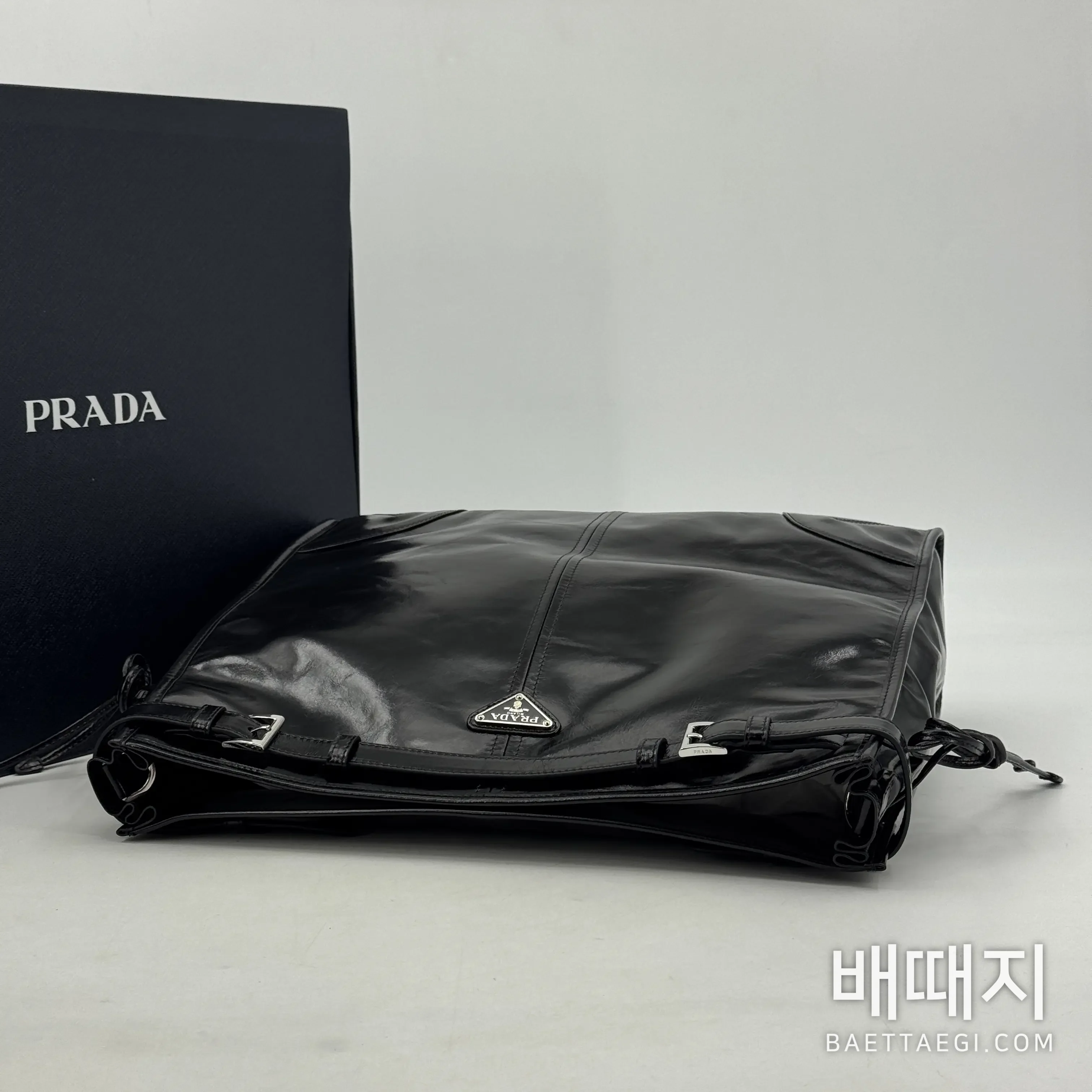 프라다 왁스 가공 카프스킨 보니 핸드백 2VH215 검수사진 6