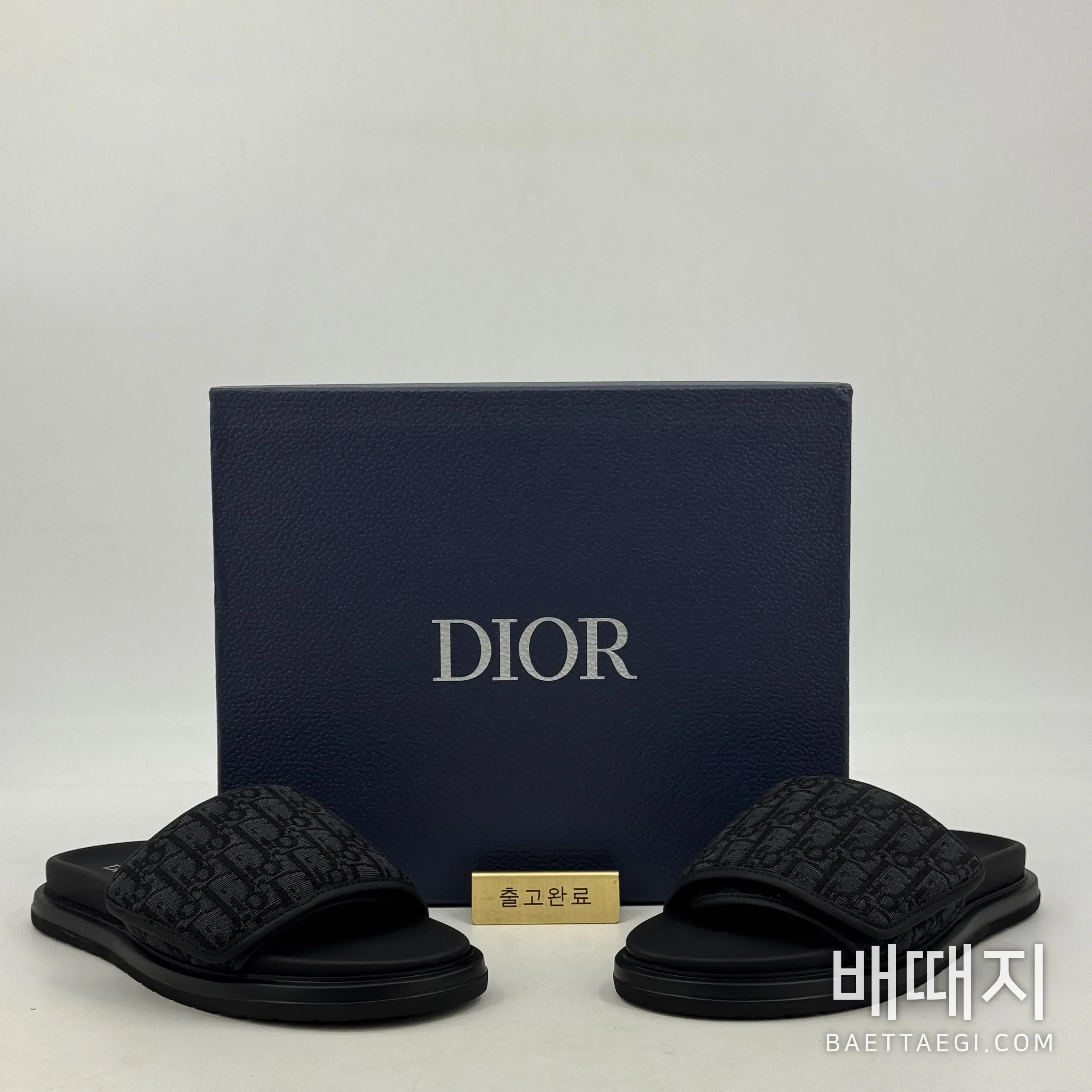 디올 모노그램 남성용 캐주얼 슬리퍼 검수사진 1