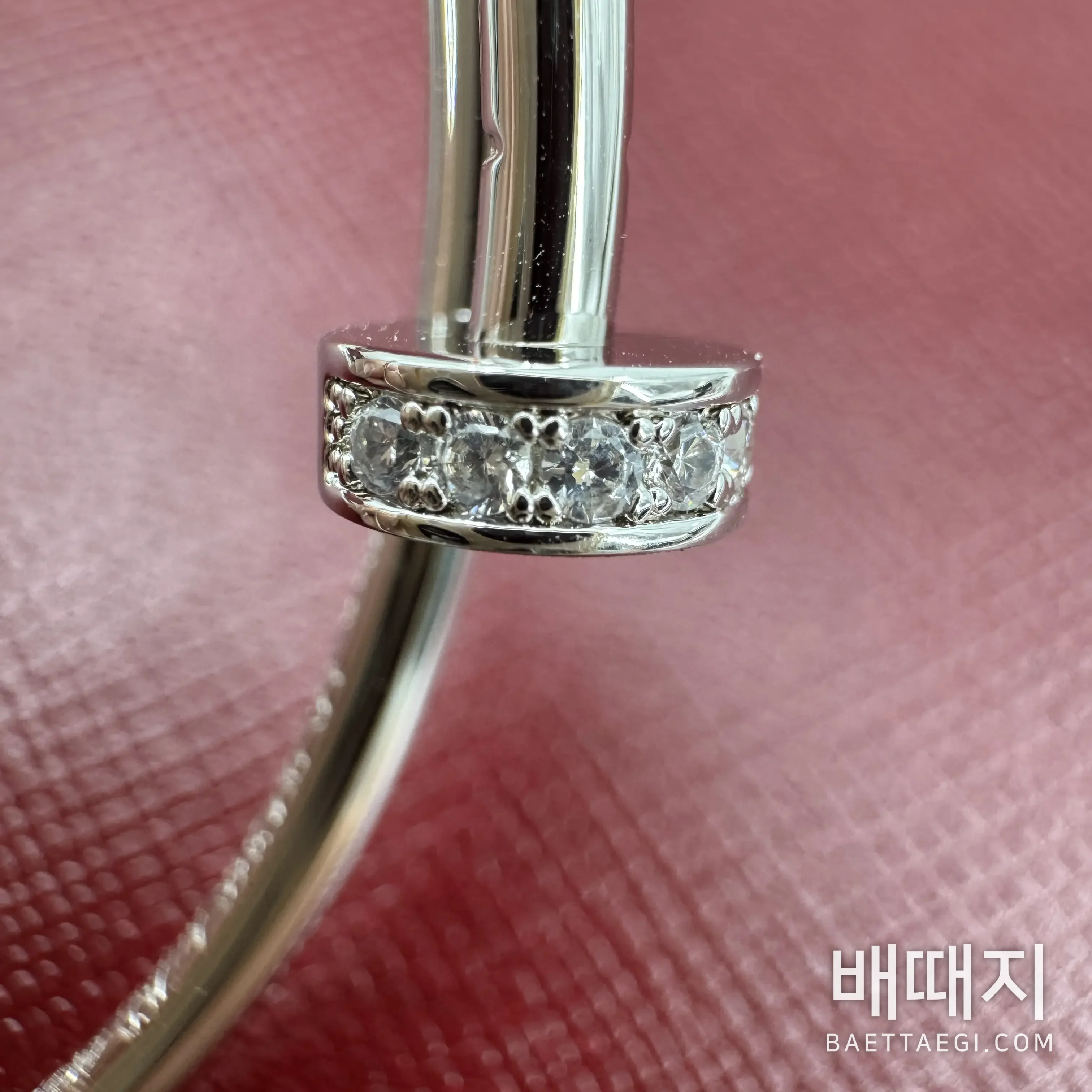 까르띠에 저스트 앙 끌루 슬렌더 다이아몬드 팔찌 검수사진 5