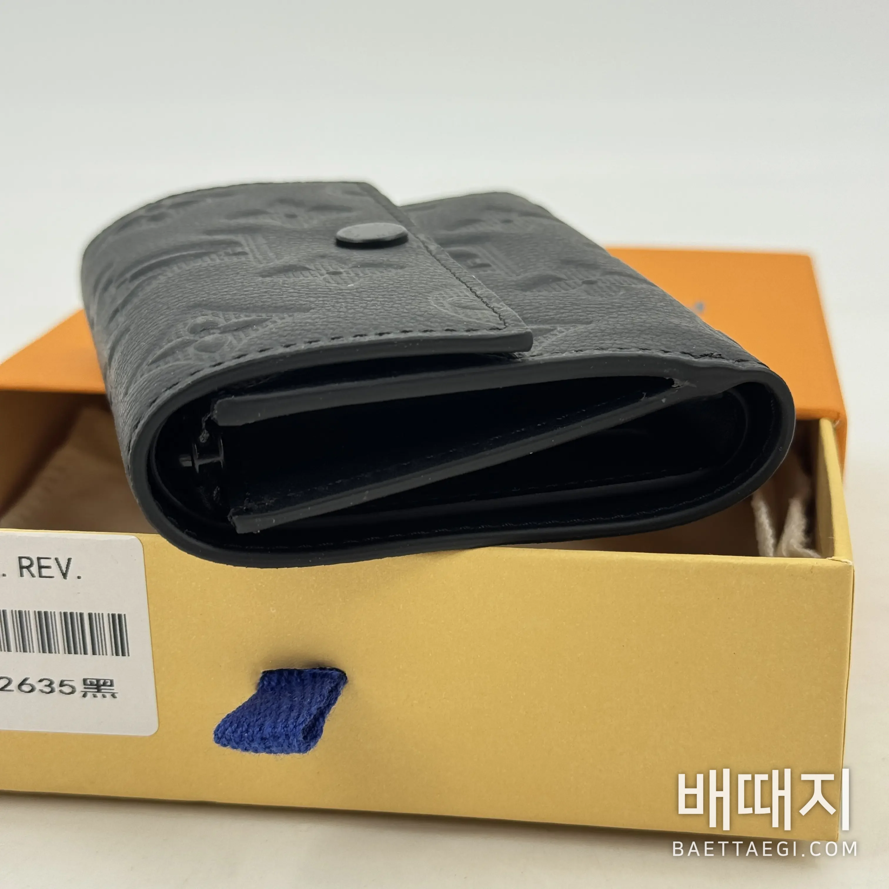 루이비통 L'Original 블랙 3단 지갑 M12635 검수사진 3