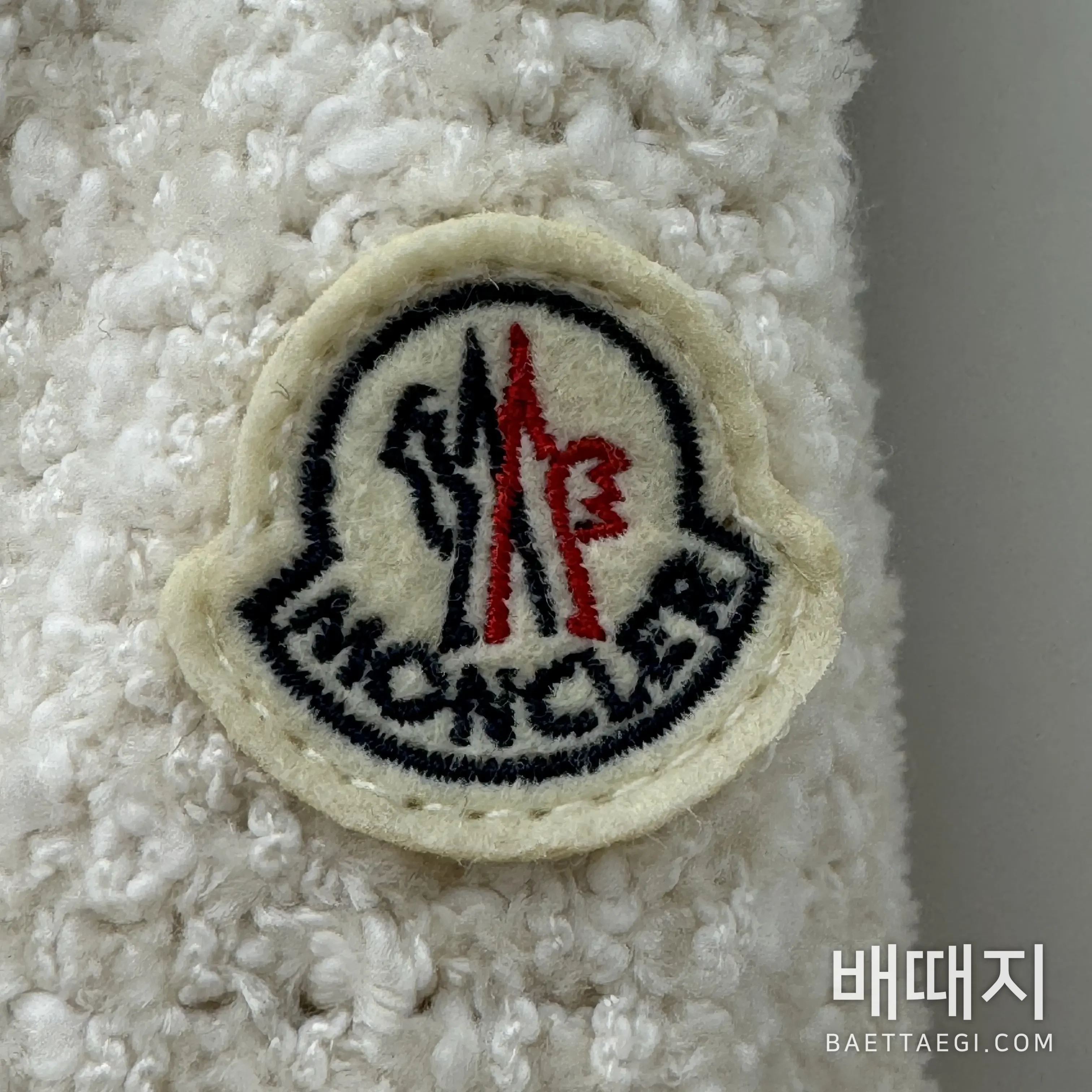 몽클레르 여성 코튼 울 혼방 다운 패딩 검수사진 4
