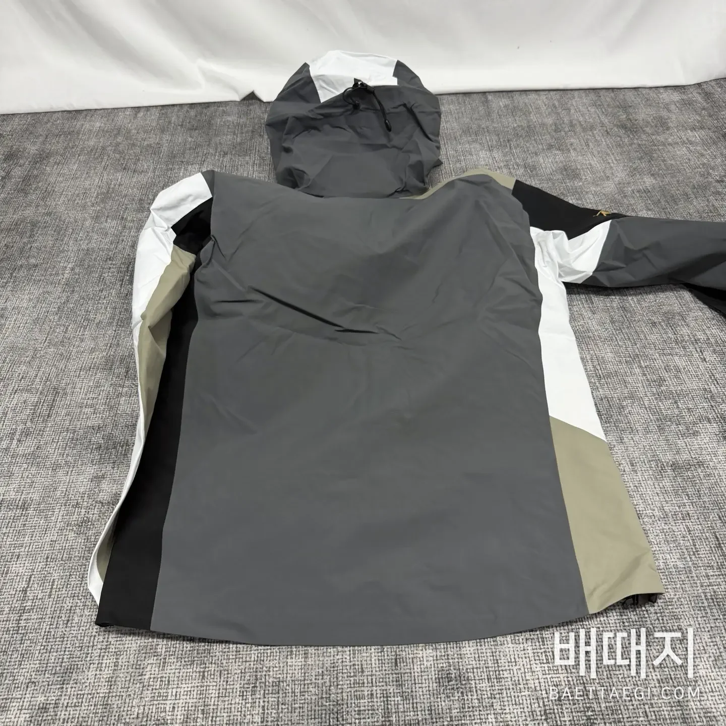 아크테릭스 빔즈 베타 자켓 디멘션 일본 한정 200147 Arc'teryx BEAMS Beta Jacket Dimensions 검수사진 2
