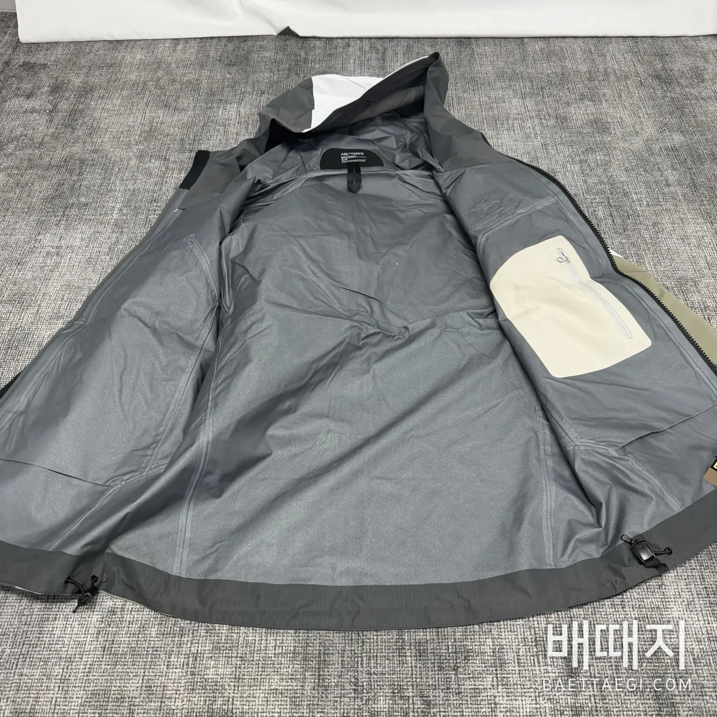 아크테릭스 빔즈 베타 자켓 디멘션 일본 한정 200147 Arc'teryx BEAMS Beta Jacket Dimensions 검수사진 4