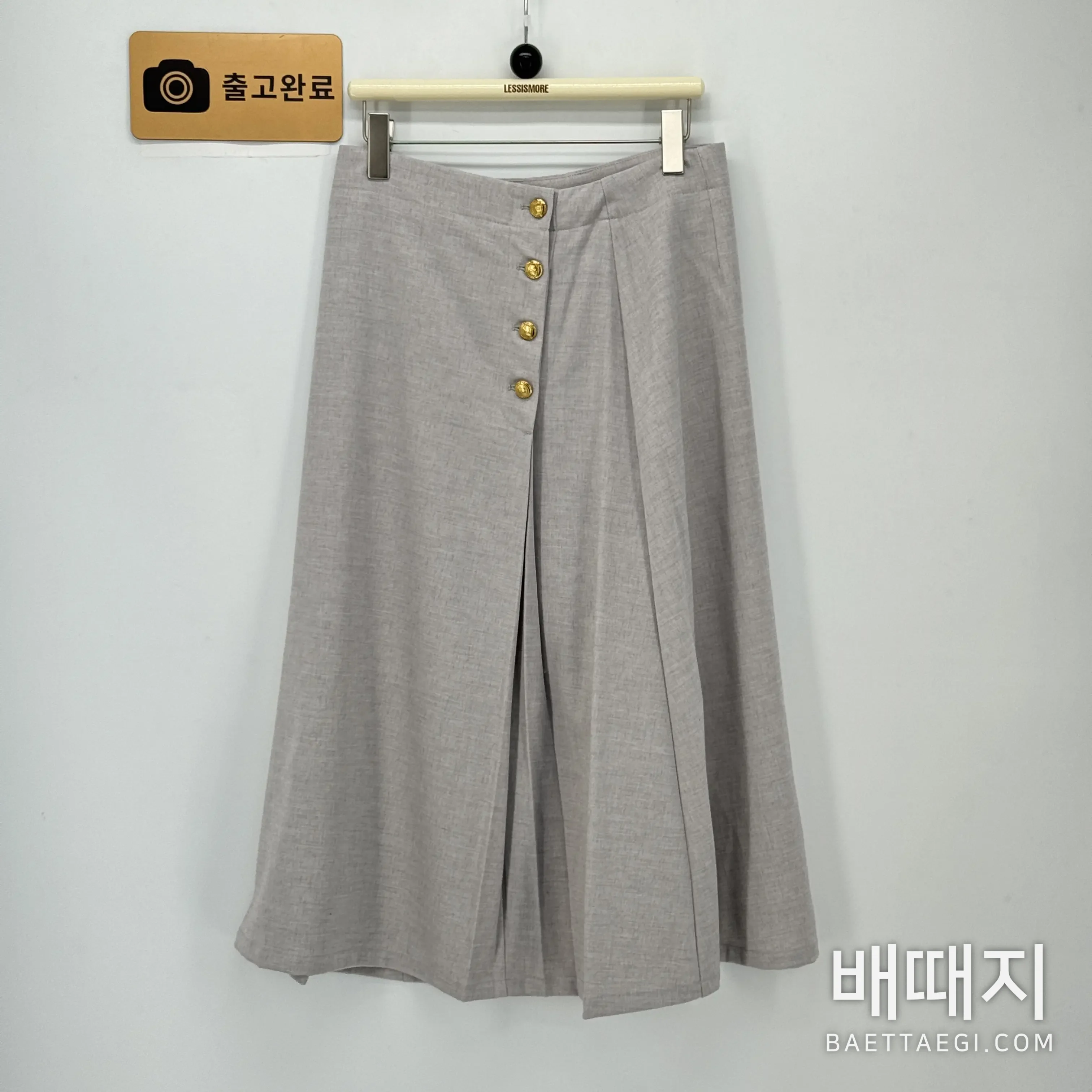 디올 골드 버튼 사이드 슬릿 A라인 미디 스커트 검수사진 1