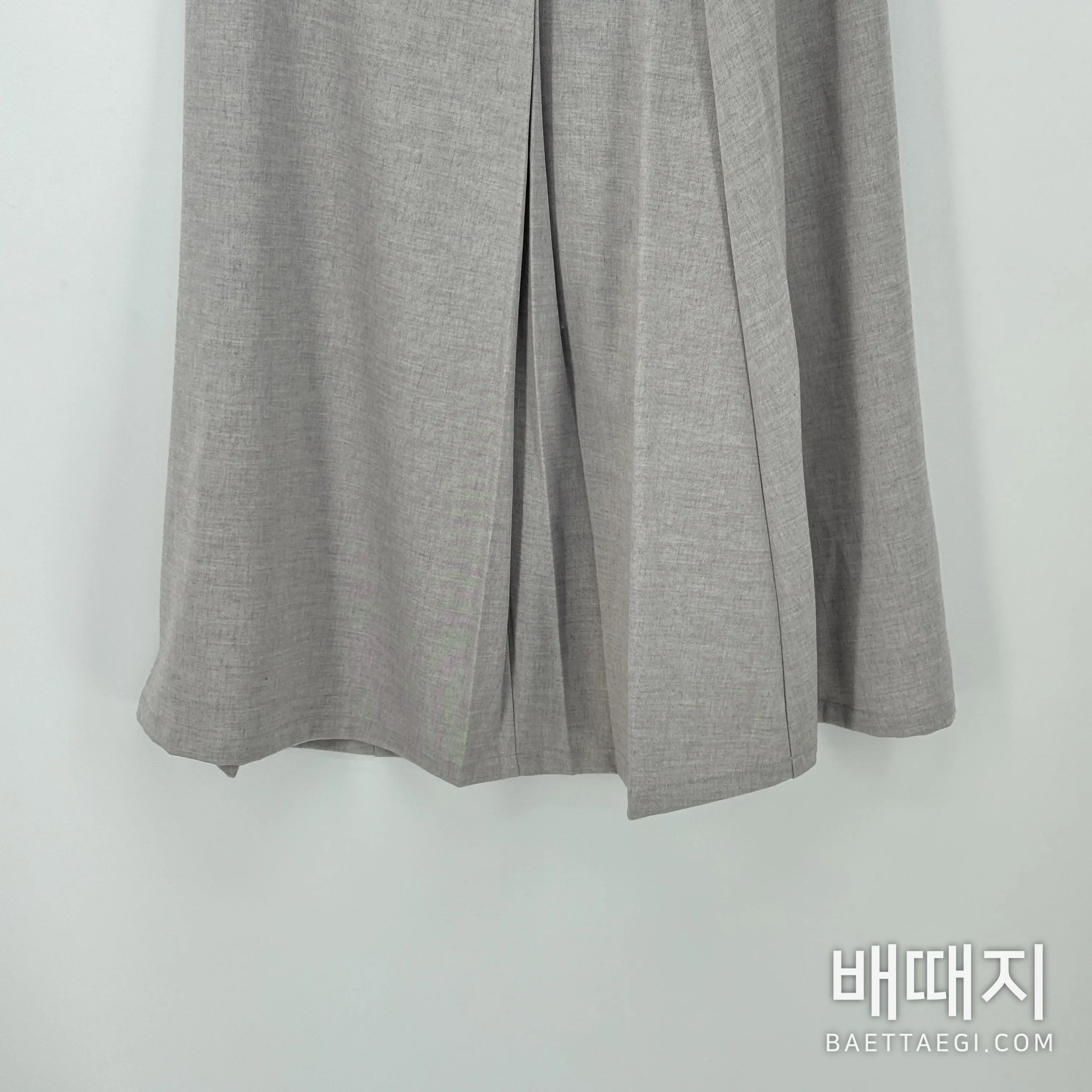 디올 골드 버튼 사이드 슬릿 A라인 미디 스커트 검수사진 3