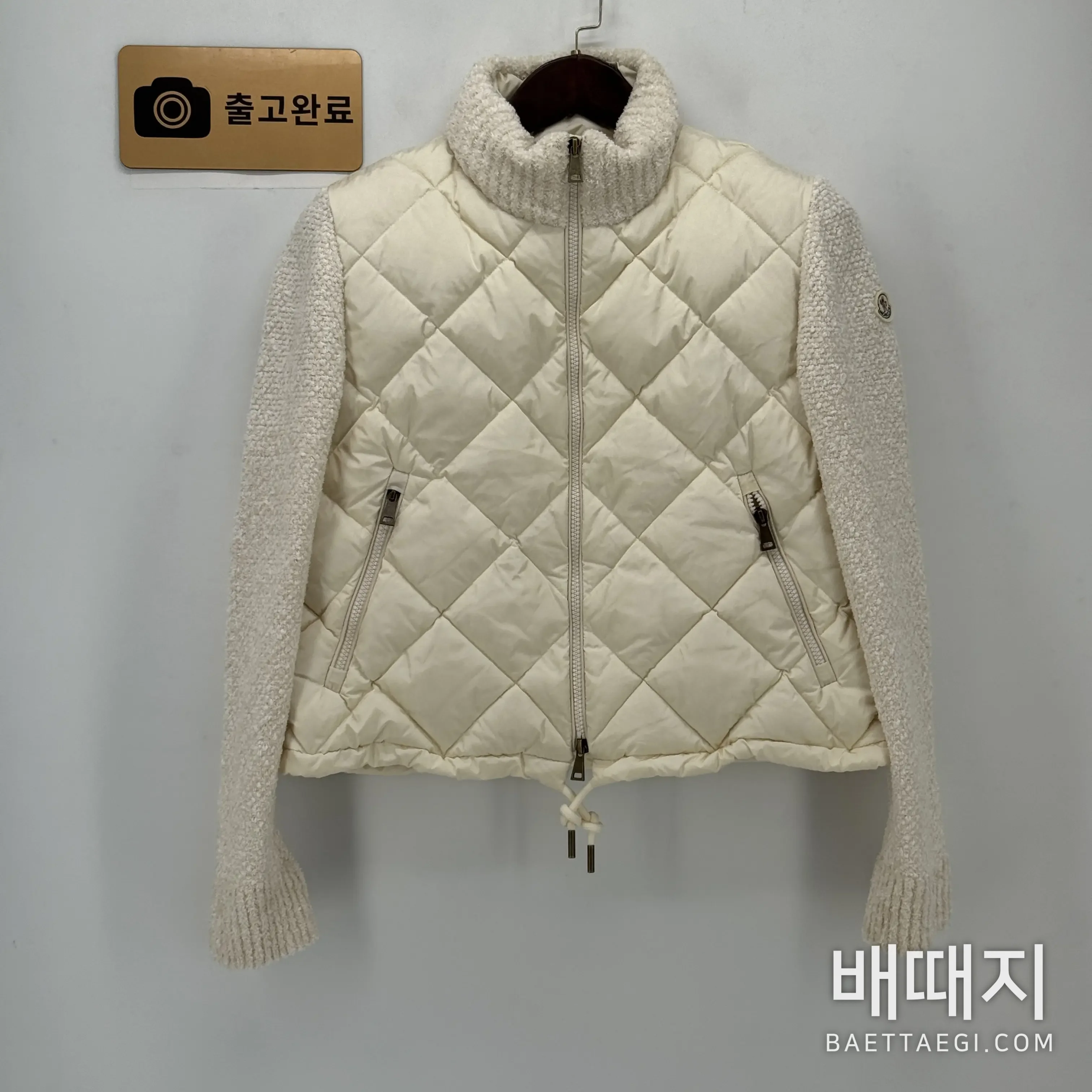 몽클레르 여성 코튼 울 혼방 다운 패딩 검수사진 1