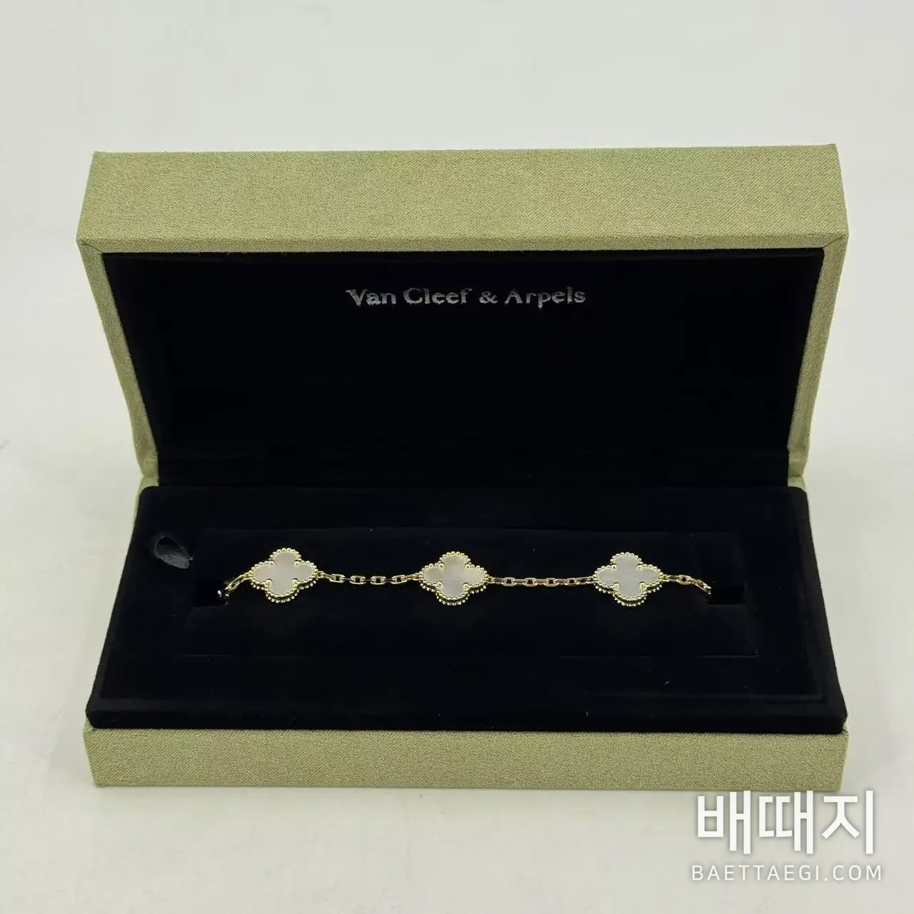반클리프앤아펠 실버 체인 화이트 마더오브펄 팔찌 검수사진 2