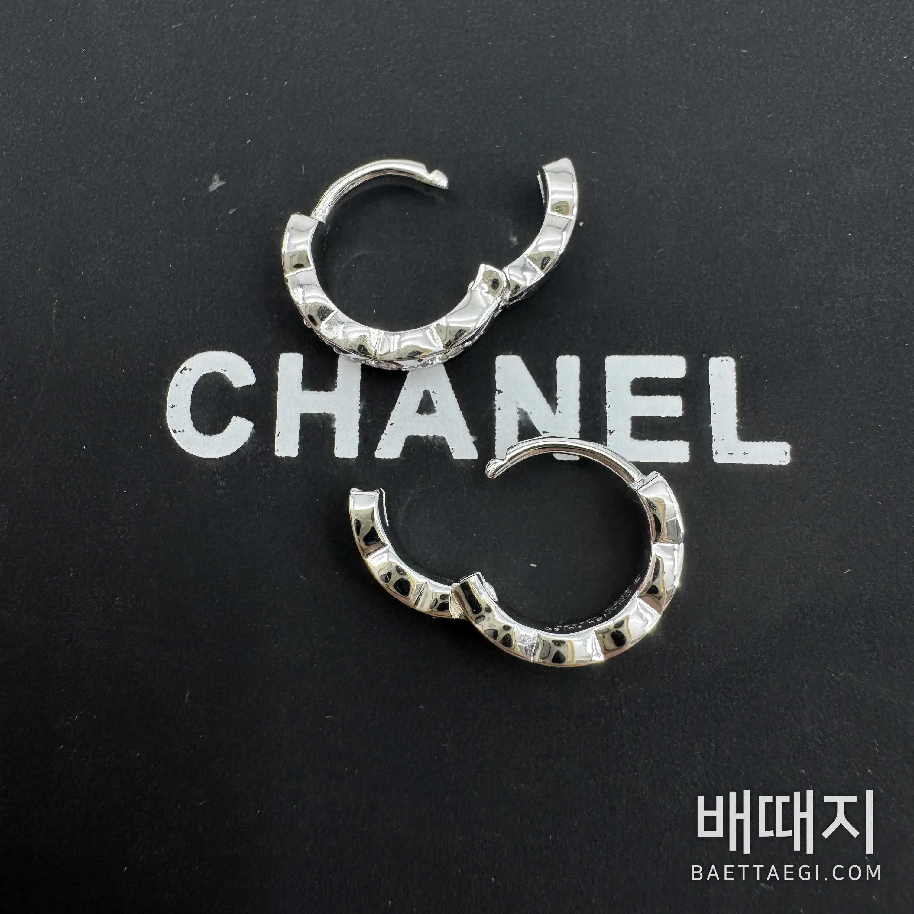 샤넬 화이트골드 코코 크러쉬 귀걸이 178420 검수사진 7