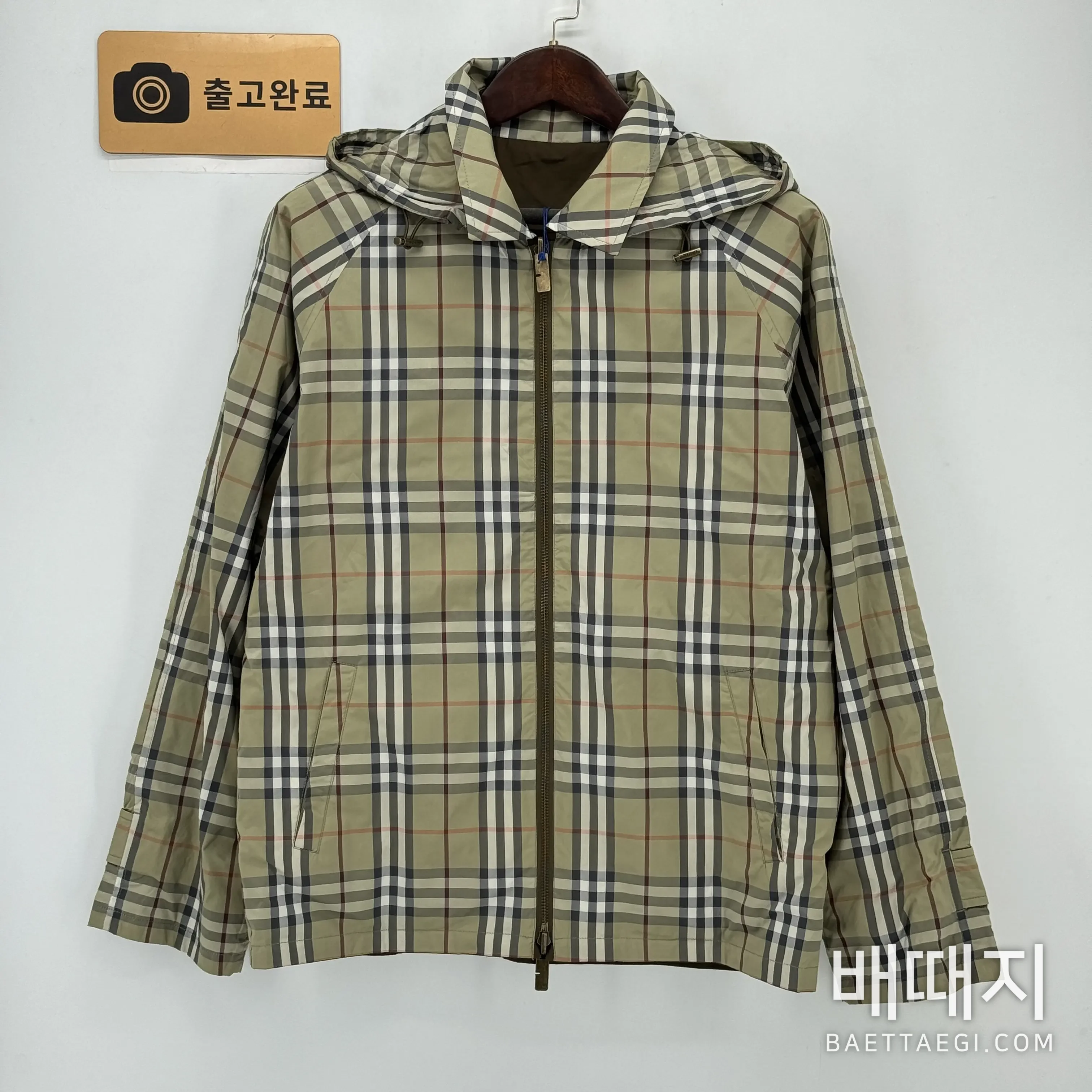 버버리 리버시블 메탈 로고 남성 자켓 검수사진 1