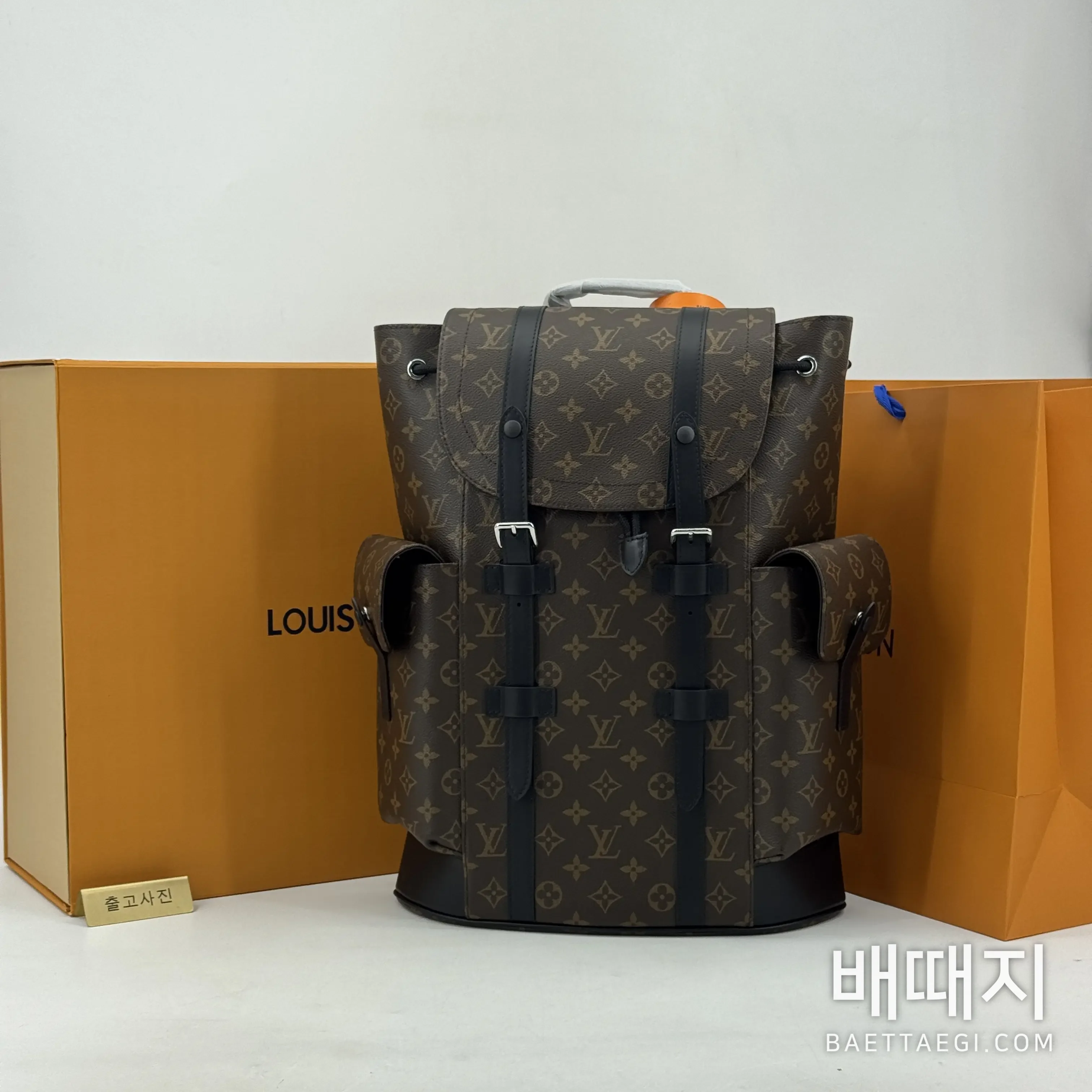루이비통 크리스토퍼 MM 백팩 M43735 검수사진 1