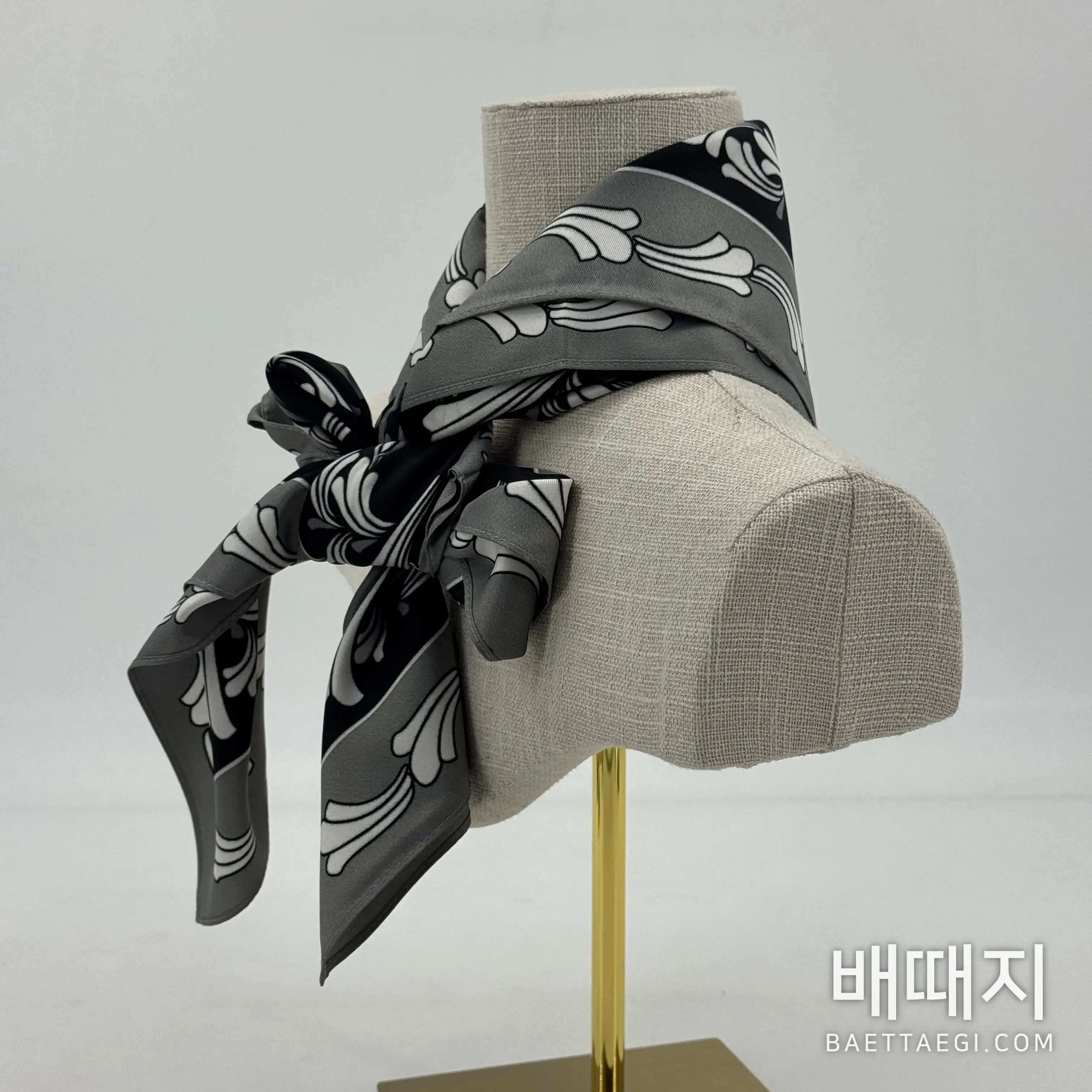 크롬하츠 크로스 플라워 양면 스카프 검수사진 5